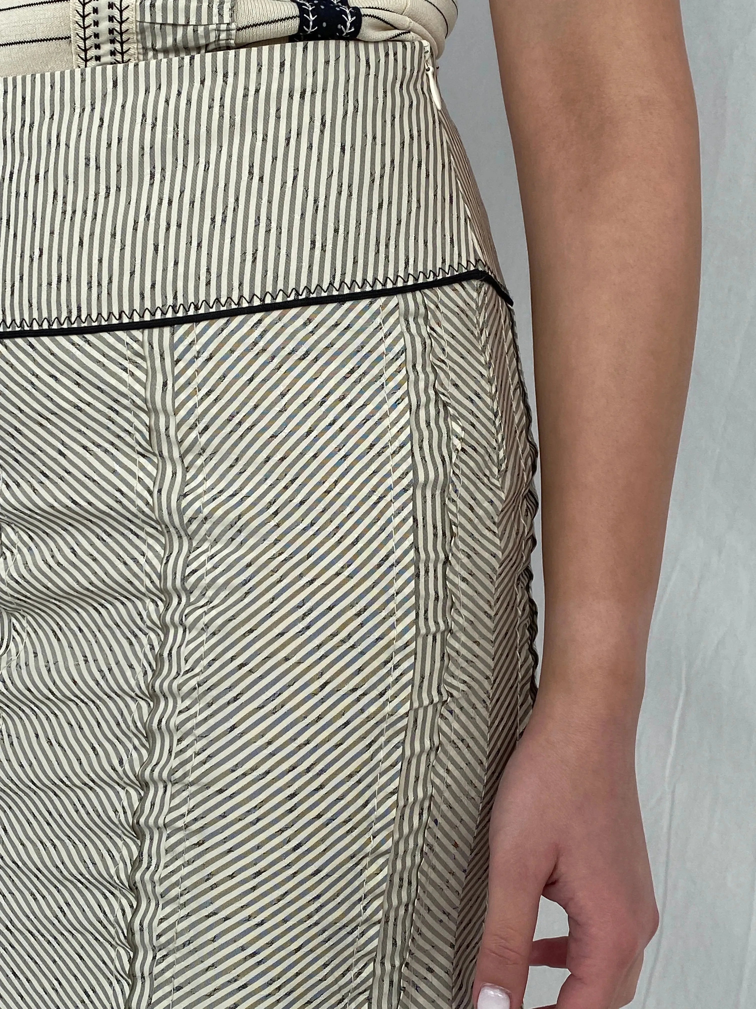 00s Apriori Cream Black Fitted Striped Flare Skirt - 36EUR - Balagan Vintage Midi Skirt 00s, Fatima, midi skirt