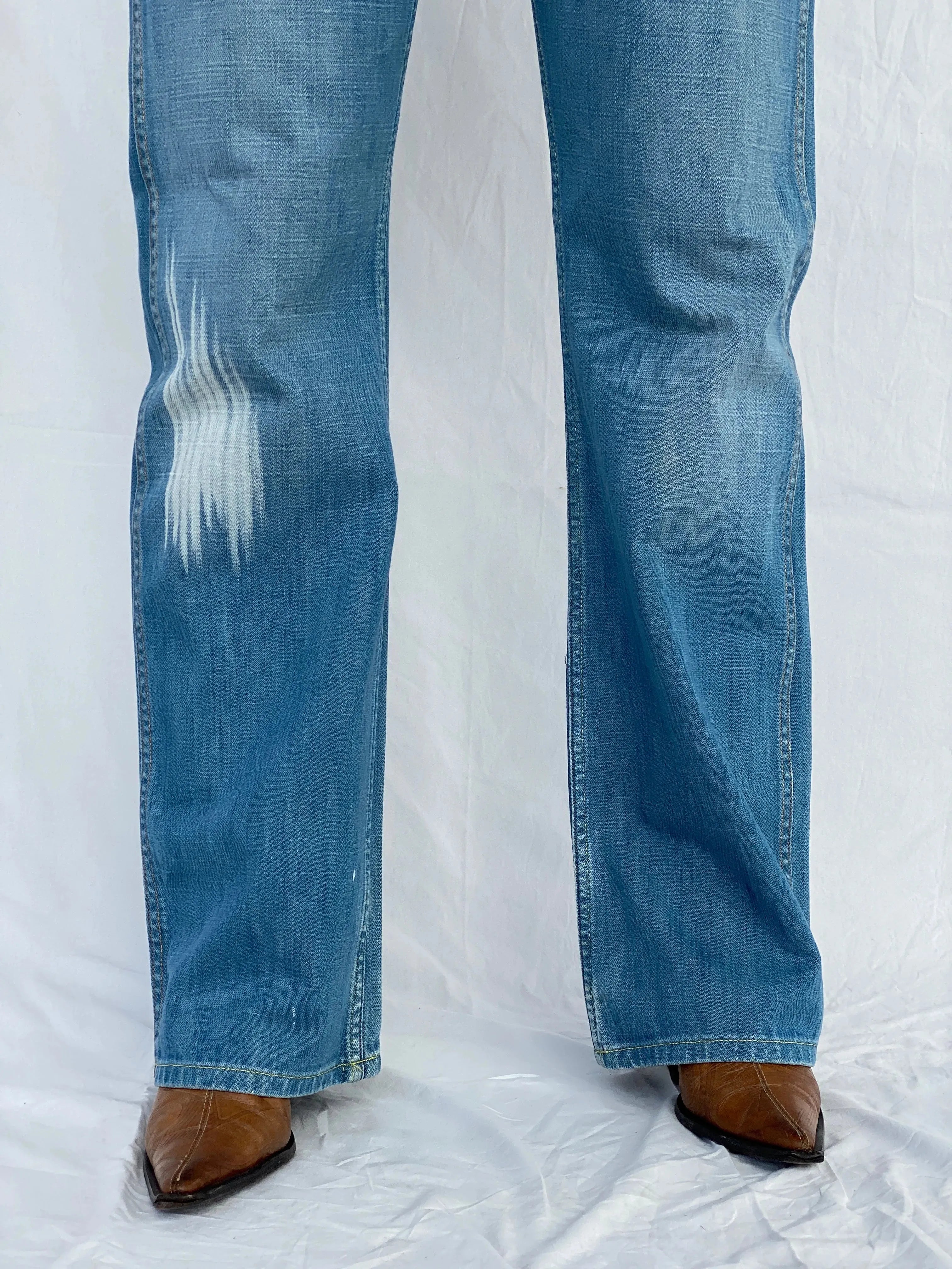 00s Diesel Industry Denim Division Women’s Light Wash Straight Cut Low Rise Jeans - 40EUR - Balagan Vintage Jeans 00s, 90s, Ayah, Deals, denim, Diesel, flare jeans, jeans