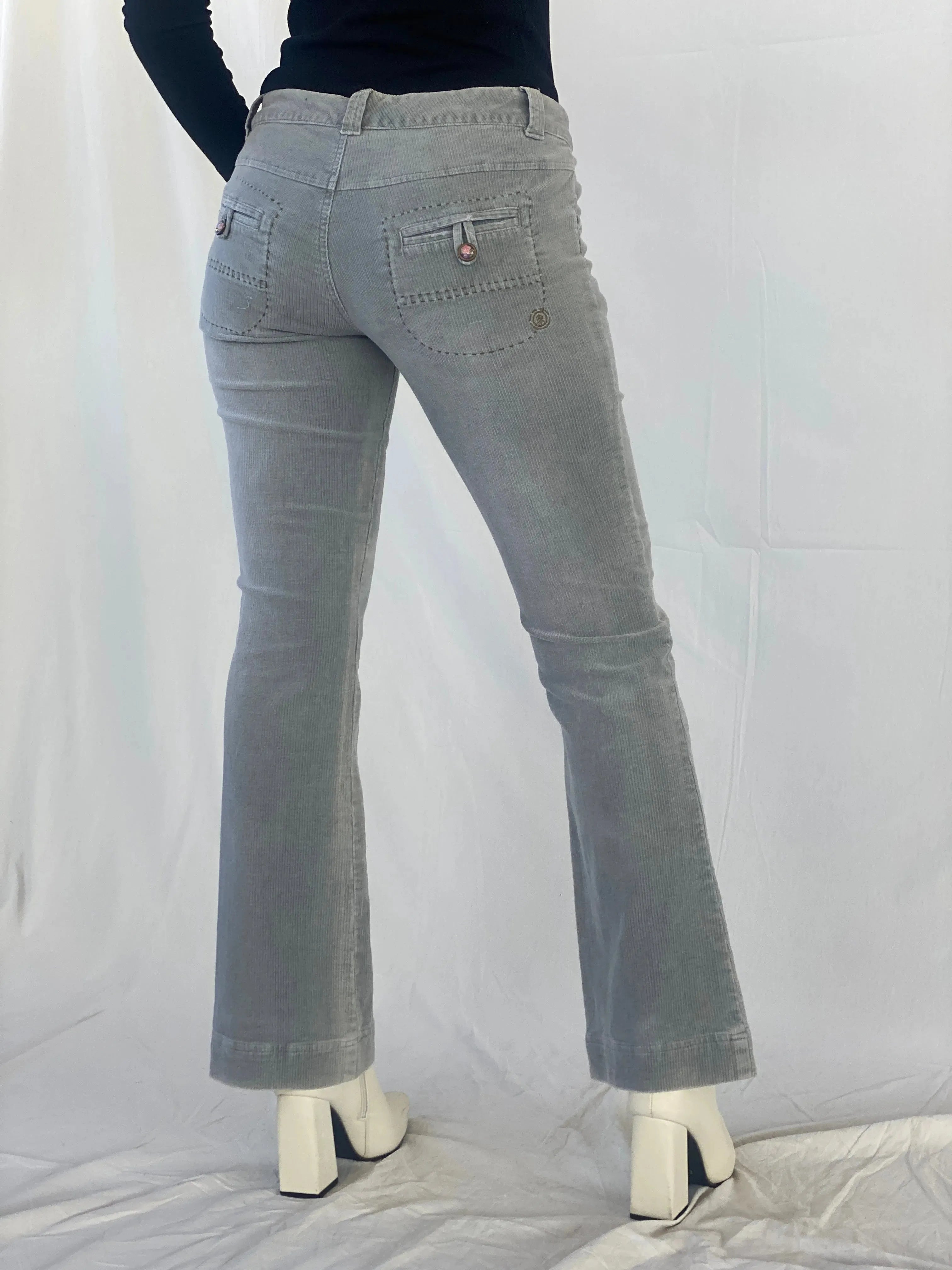 00s Element Gray Mid-Rise Women’s Corduroy Flared Pants - 40EUR - Balagan Vintage Corduroy Pants 00s, Ayah, corduroy pants, Deals, winter