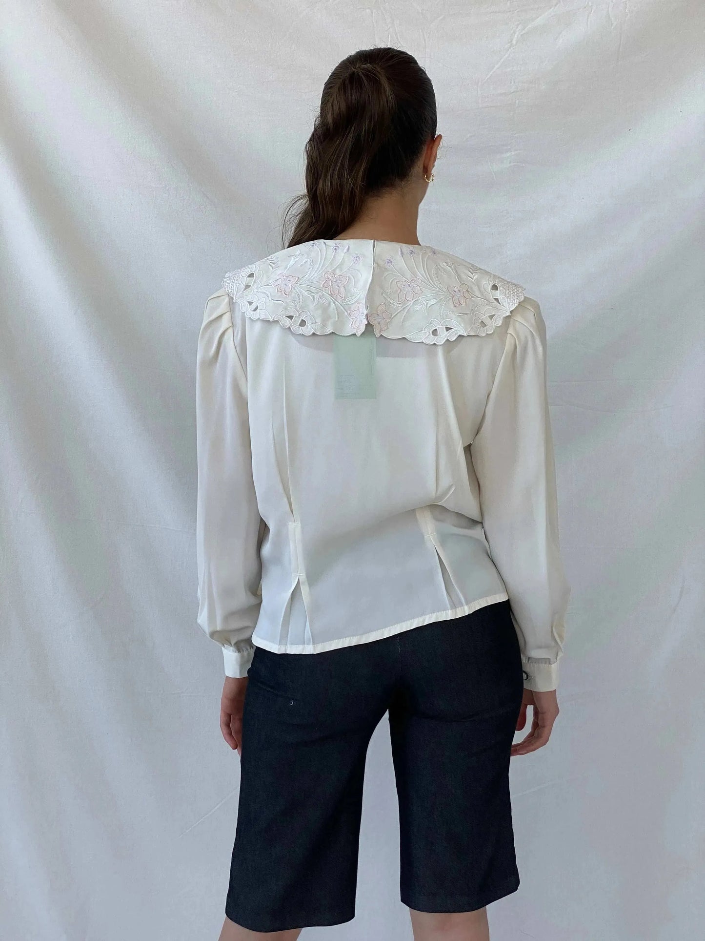 00s FIRAS Embroidered Oversized Collar Ivory Victorian Blouse - M - Balagan Vintage Full Sleeve Shirt 00s, full sleeve shirt, Mira, winter, women shirt, women top