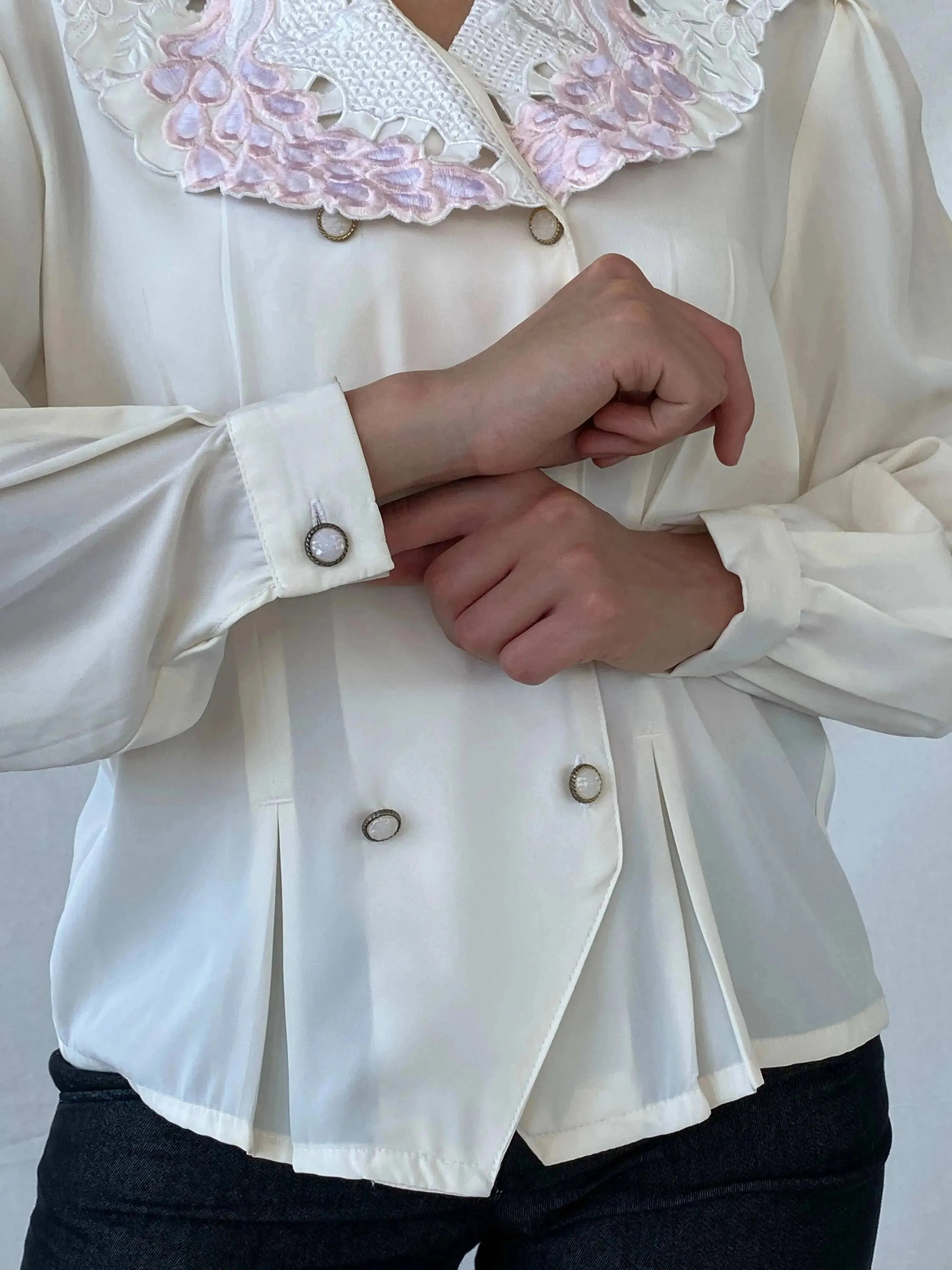 00s FIRAS Embroidered Oversized Collar Ivory Victorian Blouse - M - Balagan Vintage Full Sleeve Shirt 00s, full sleeve shirt, Mira, winter, women shirt, women top