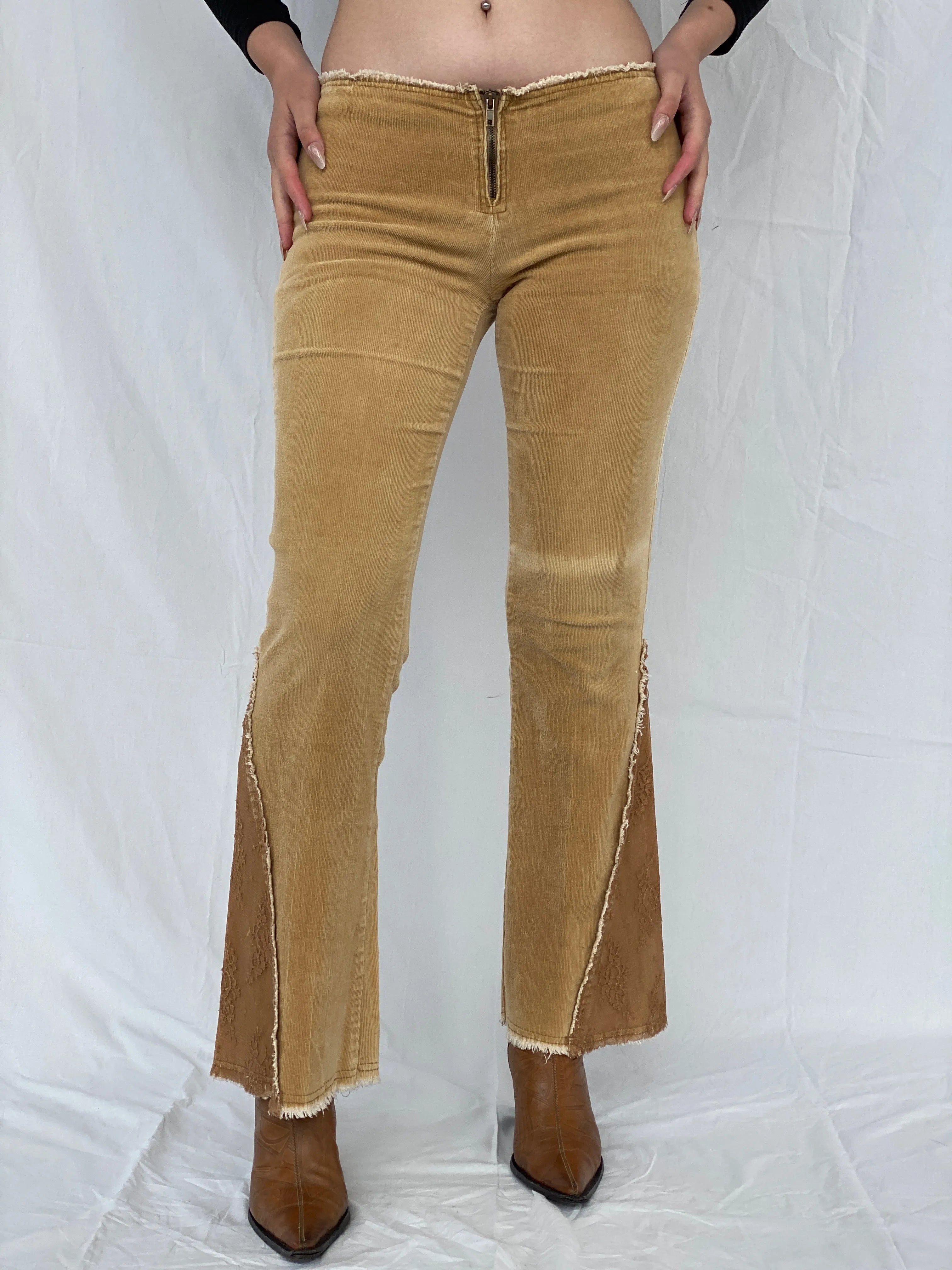00s Forever21 Flared Lace Mid-Rise Beige Corduroy Pants - 38EUR - Balagan Vintage Corduroy Pants 00s, Ayah, corduroy pants