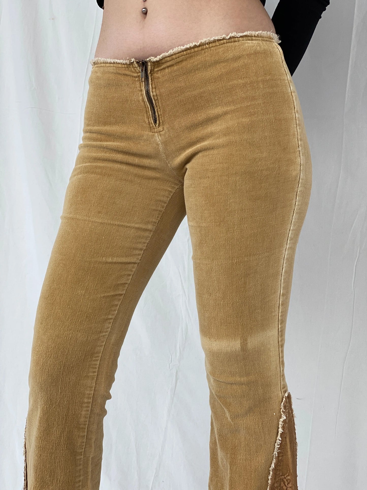 00s Forever21 Flared Lace Mid-Rise Beige Corduroy Pants - 38EUR - Balagan Vintage Corduroy Pants 00s, Ayah, corduroy pants
