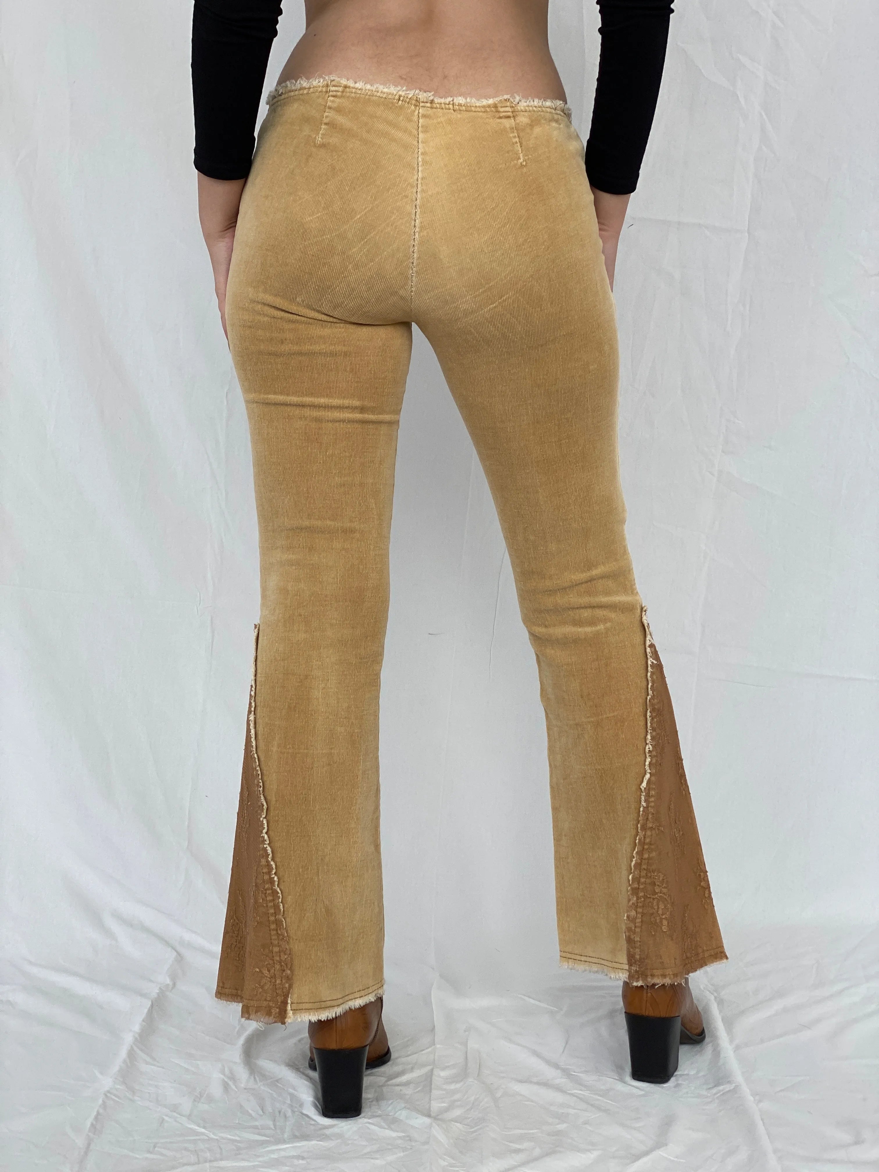 00s Forever21 Flared Lace Mid-Rise Beige Corduroy Pants - 38EUR - Balagan Vintage Corduroy Pants 00s, Ayah, corduroy pants