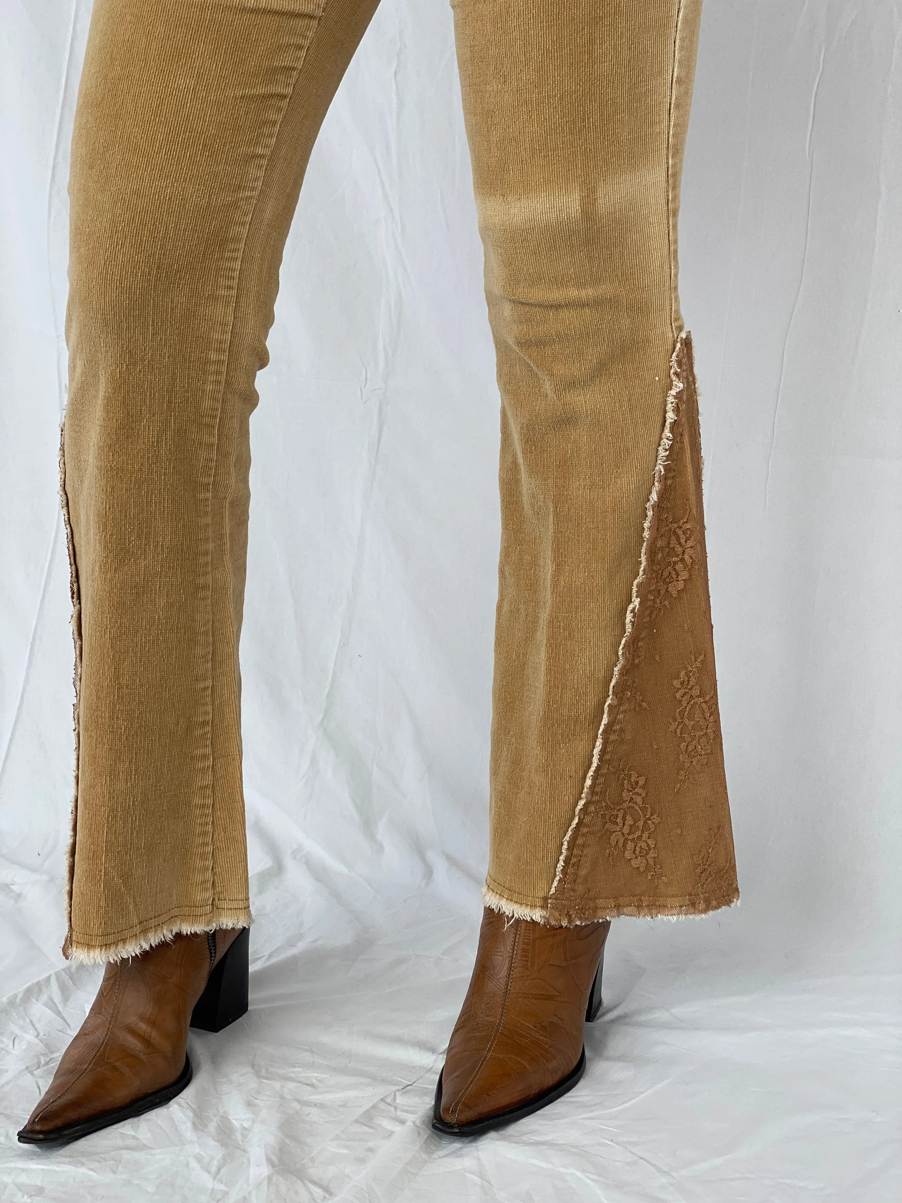 00s Forever21 Flared Lace Mid-Rise Beige Corduroy Pants - 38EUR - Balagan Vintage Corduroy Pants 00s, Ayah, corduroy pants
