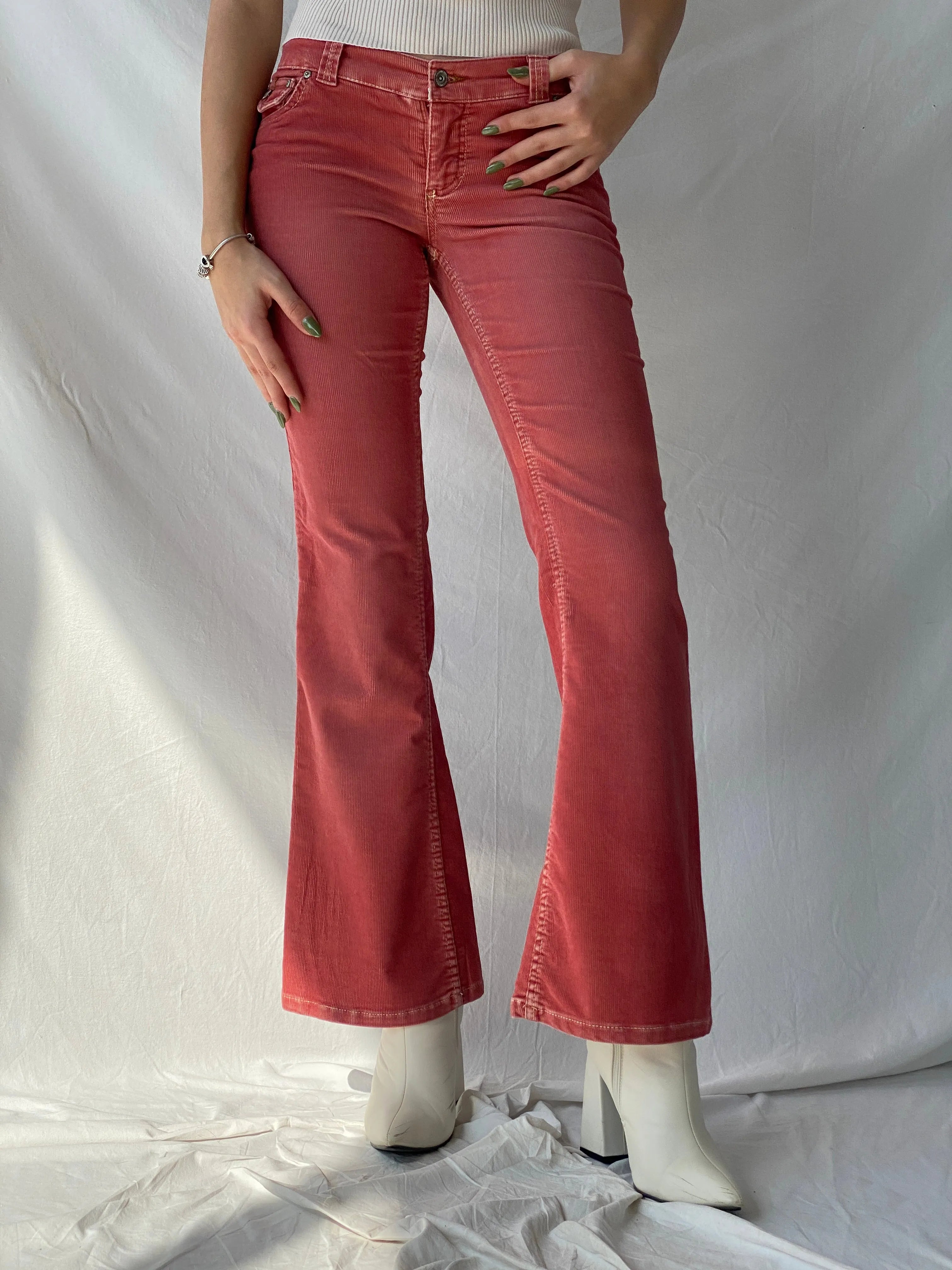 00s Mossimo Denim Pink Mid-Rise Flare Leg Corduroy Pants - 36EUR - Balagan Vintage Corduroy Pants 00s, corduroy pants, Syntia, winter