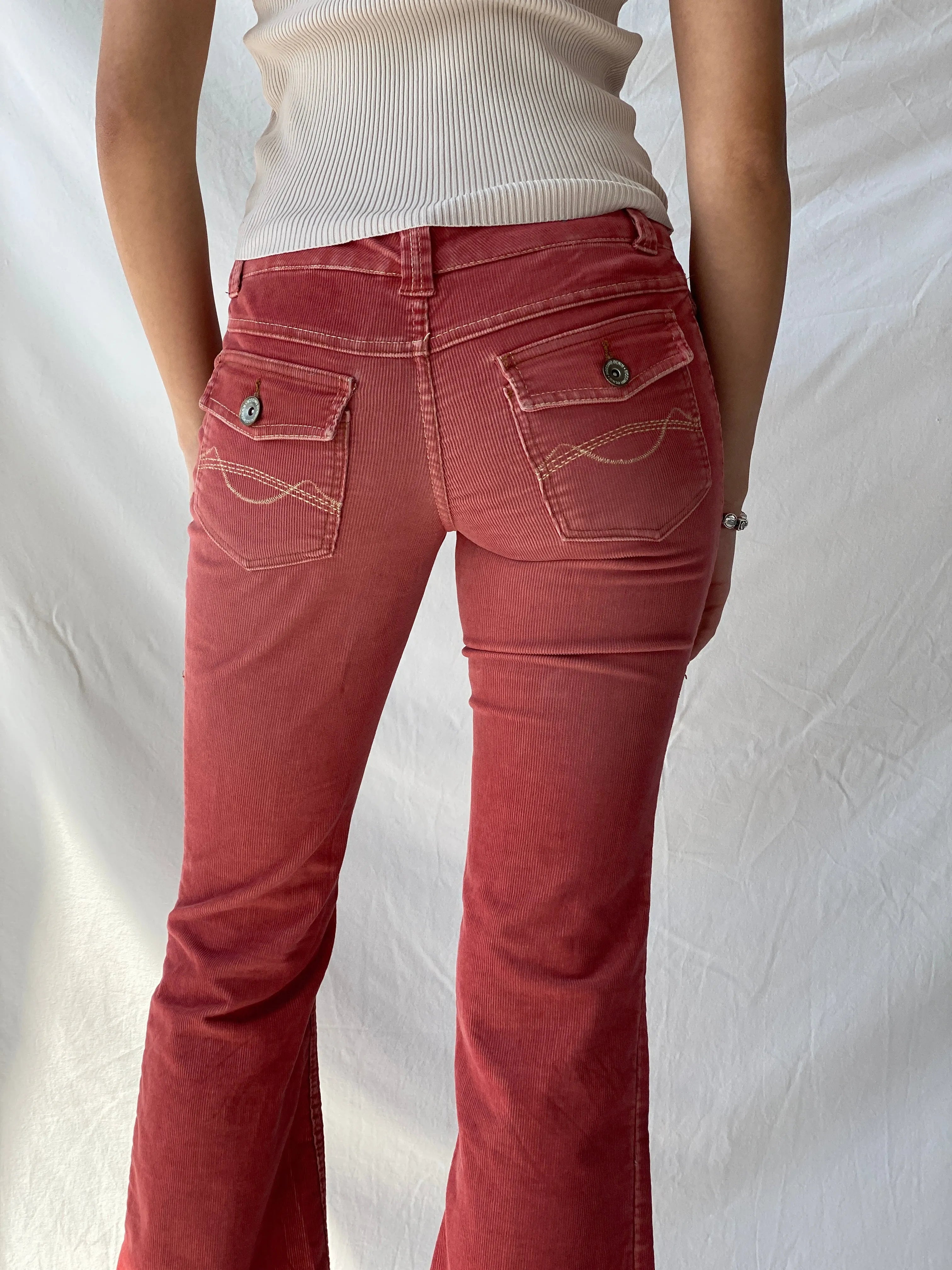00s Mossimo Denim Pink Mid-Rise Flare Leg Corduroy Pants - 36EUR - Balagan Vintage Corduroy Pants 00s, corduroy pants, Syntia, winter