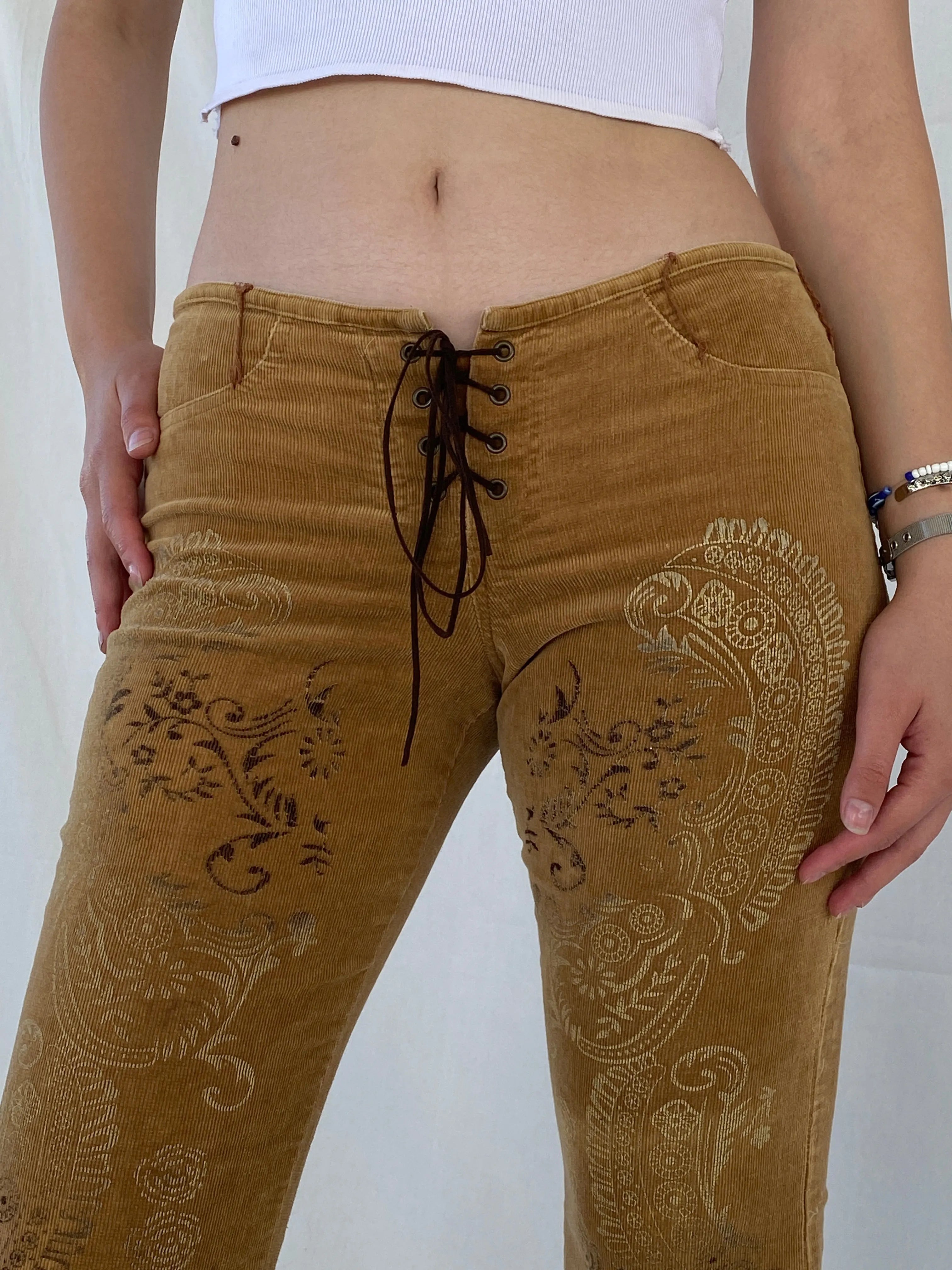 00s Toska Beige Graphic Western Style Low Rise Corduroy Pants - M - Balagan Vintage Corduroy Pants 00s, Ayah, corduroy pants, winter