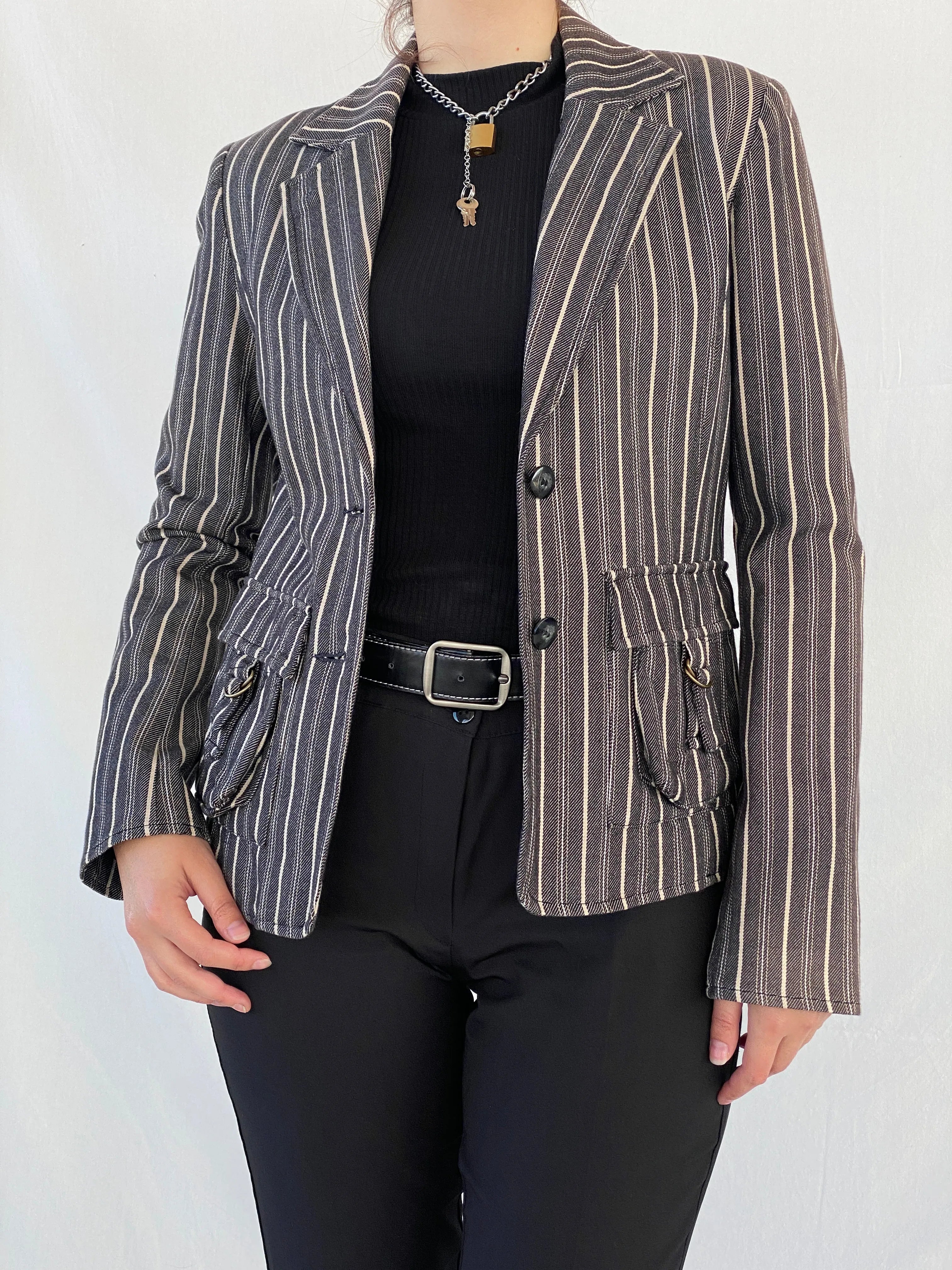 00s Vila Clothes Striped Black and White Women’s Cotton Blazer - L - Balagan Vintage Blazer Ayah, blazer, Coats&Jackets, Deals, full sleeve blazer, striped, vintage blazer, winter, Women's Blazers