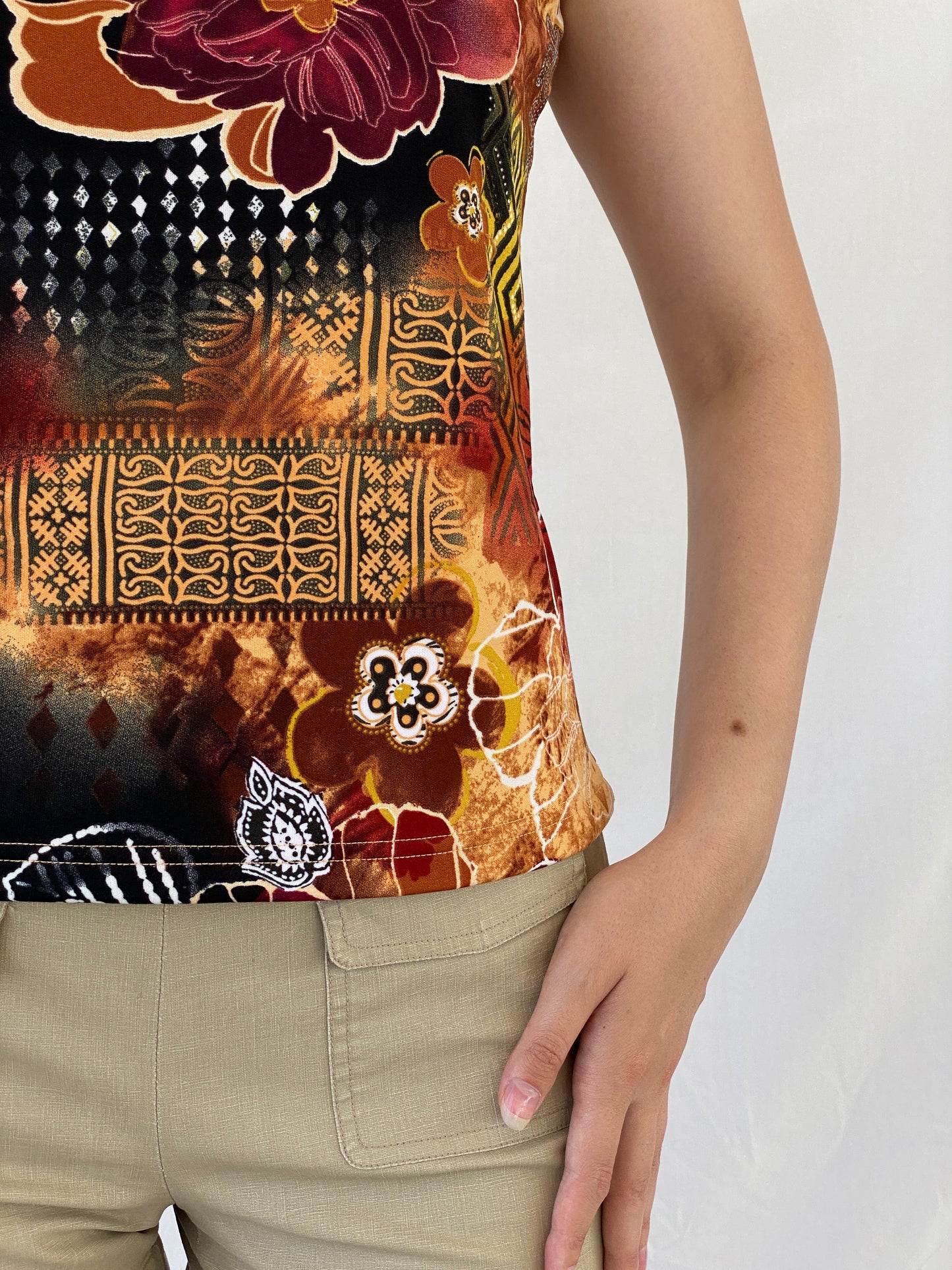 00s Y2K Biaggini Floral V-Neck Sleeveless Top - L - Balagan Vintage Sleeveless Top 00s, Ayah, NEW IN, summer, women top