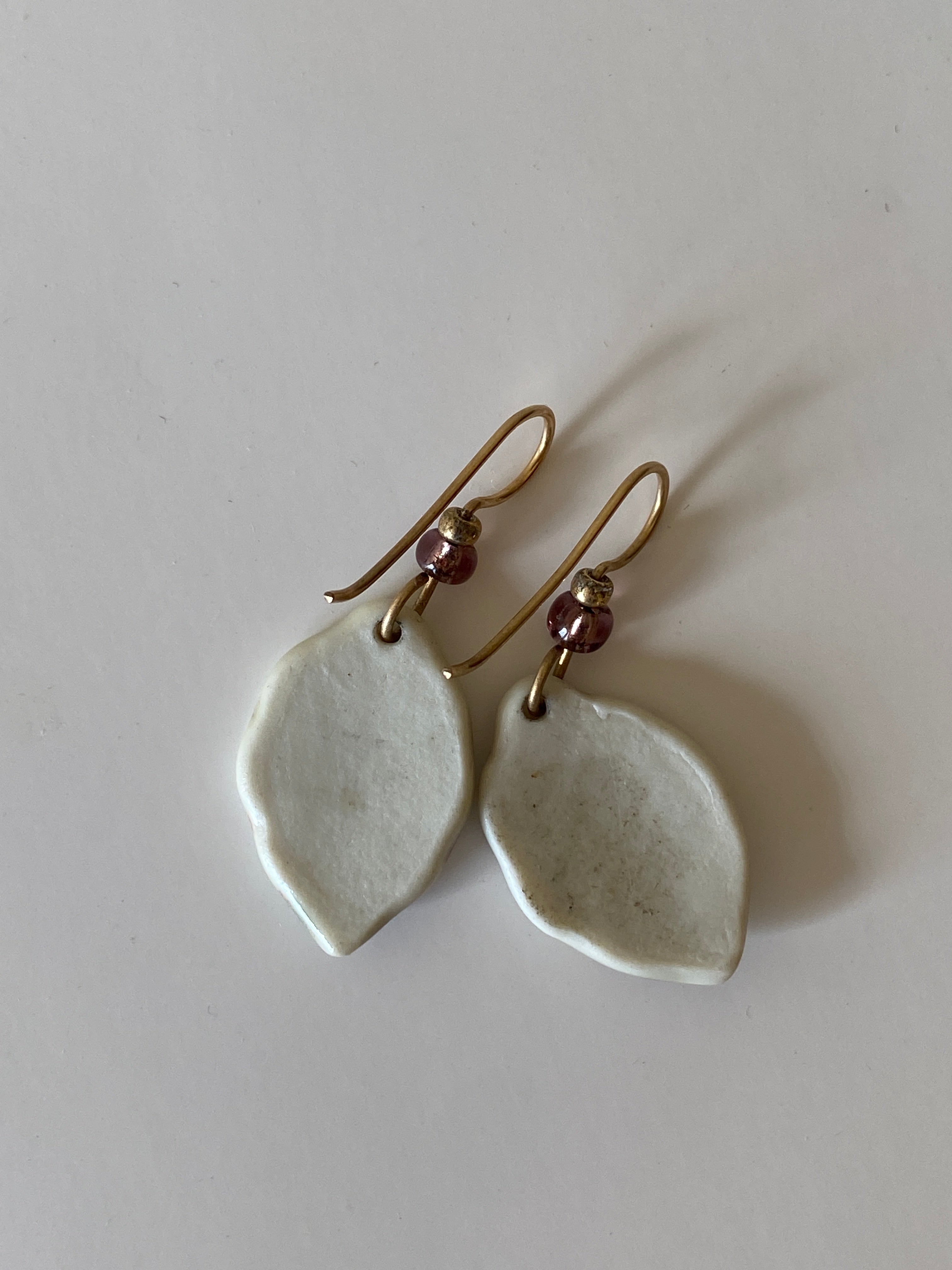 Vintage Y2K Ceramic Leaf Drop Earrings with Brass Hooks