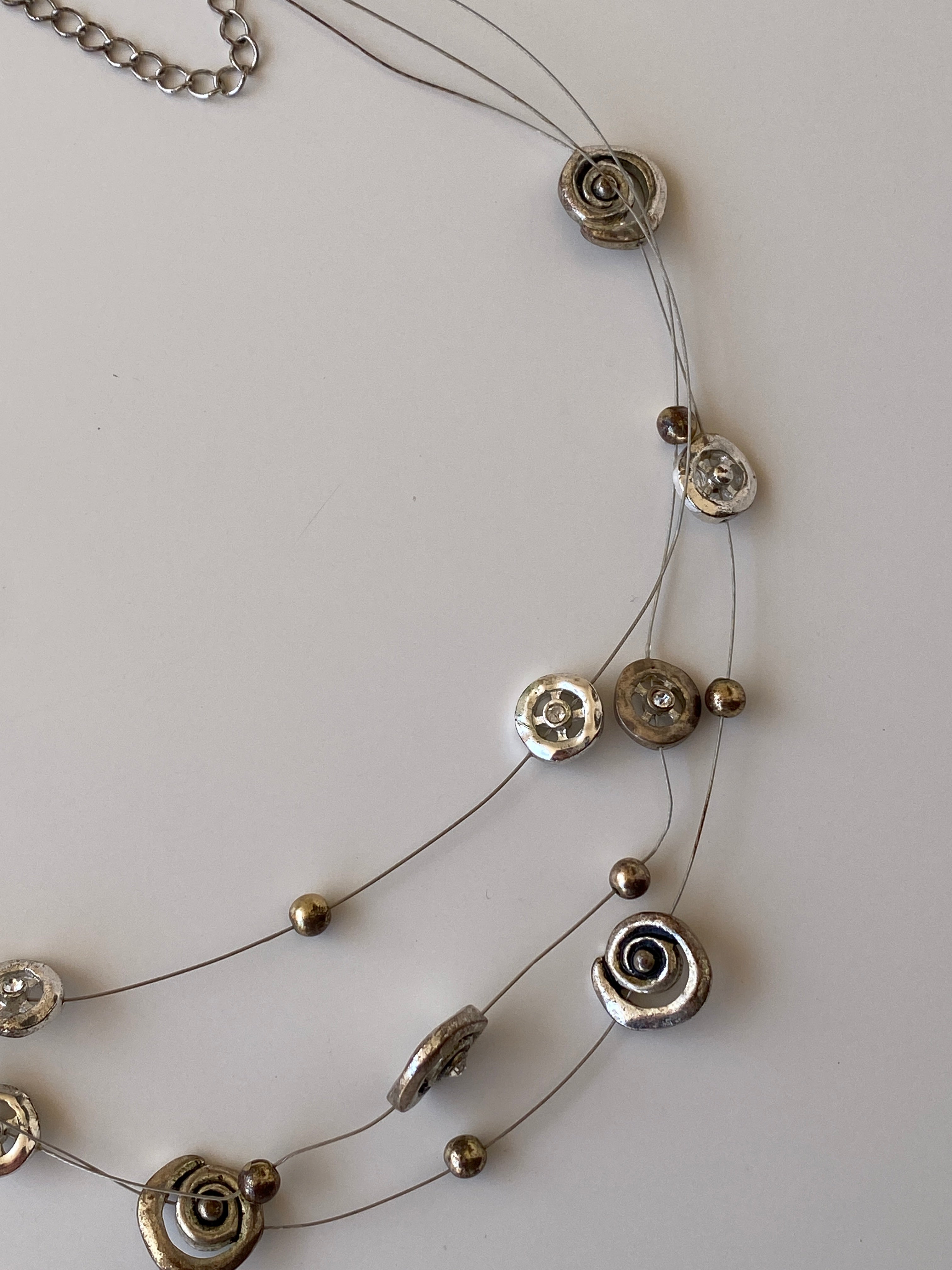 Vintage Y2K Silver Tone Spiral Rose Floating Bead Multi-Strand Wire Necklace