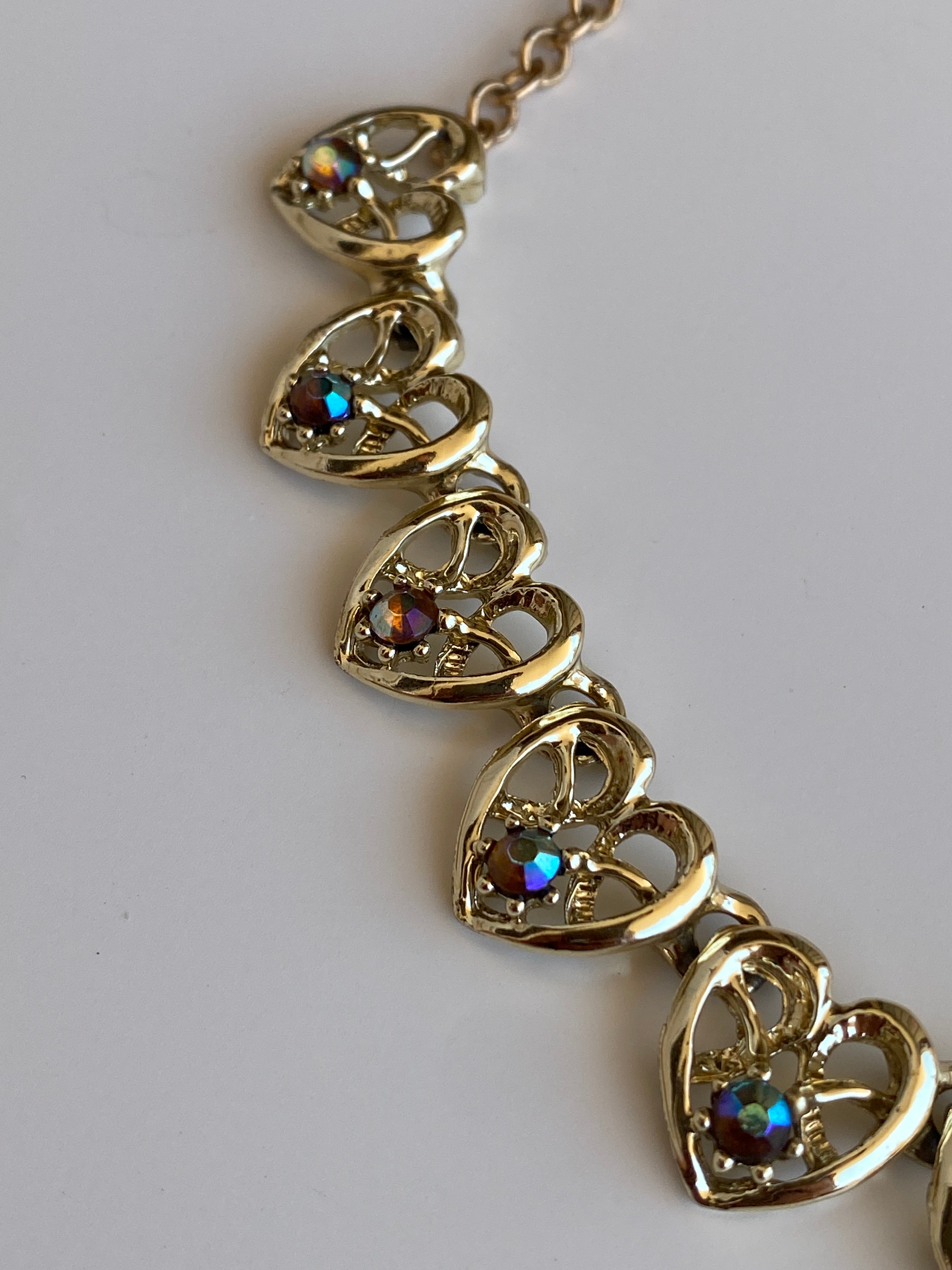 Vintage Gold-Tone Open Heart Motifs Rhinestone Chain Necklace