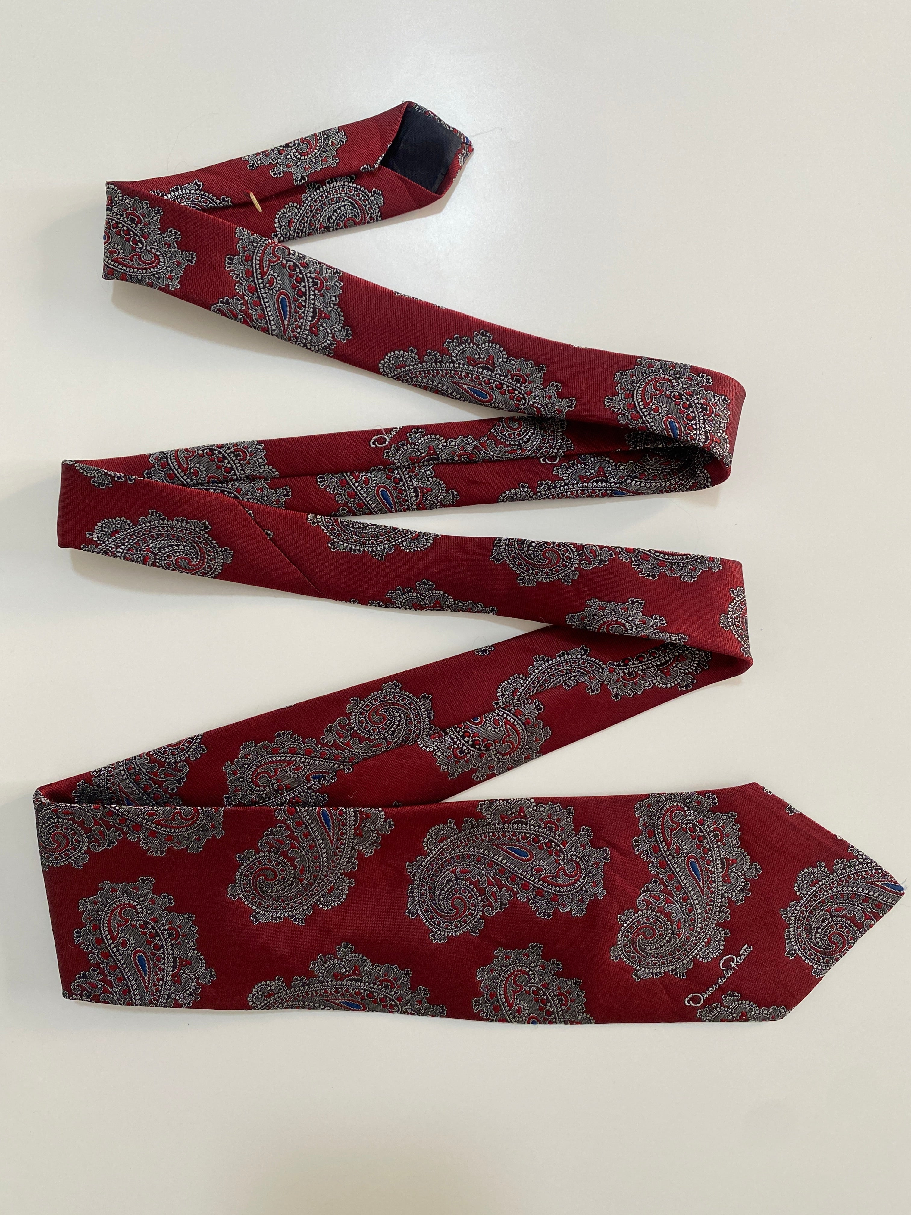 Vintage Oscar de la Renta Studio Silk Tie - Burgundy Paisley Designer Collectible