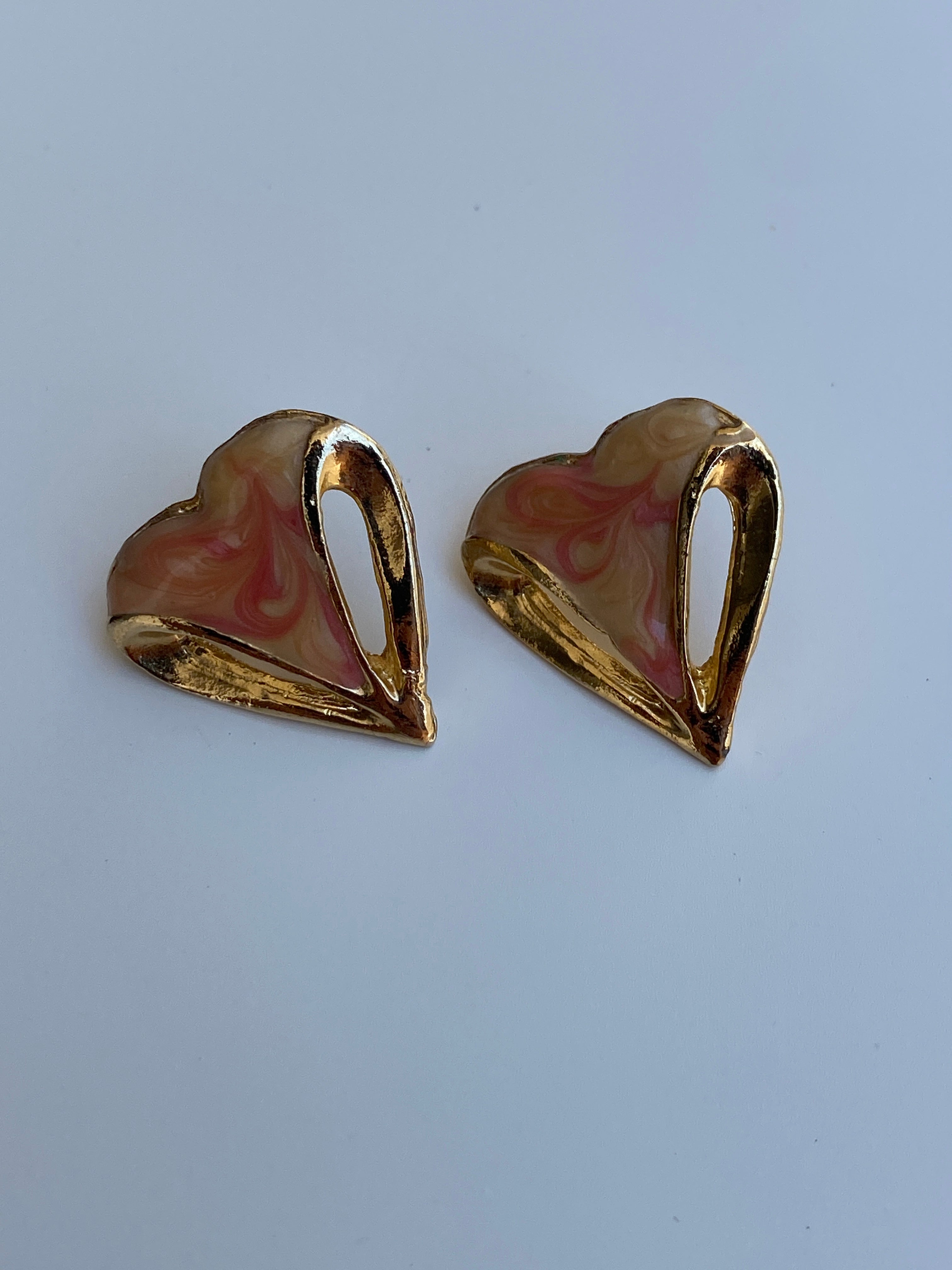 Vintage 1980s Marbled Enamel Heart Stud Earrings