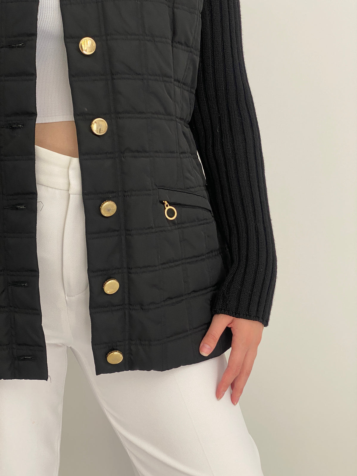 Vintage 90s Laurèl Black Quilted Jacket with Wool Knit Sleeves & Gold Buttons – M