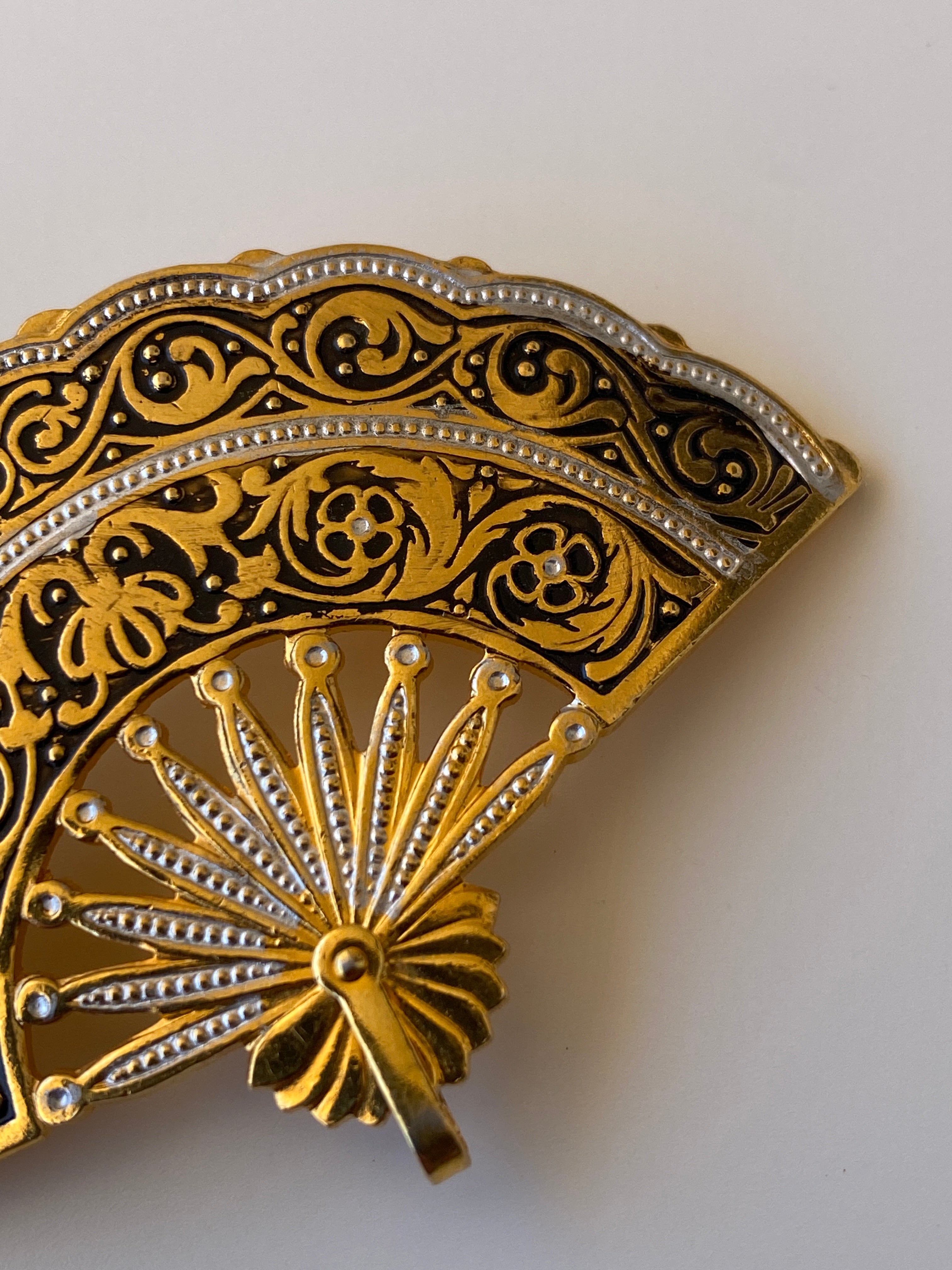 Vintage Ornate Fan Brooch Gold Tone Black Enamel Filigree Pin