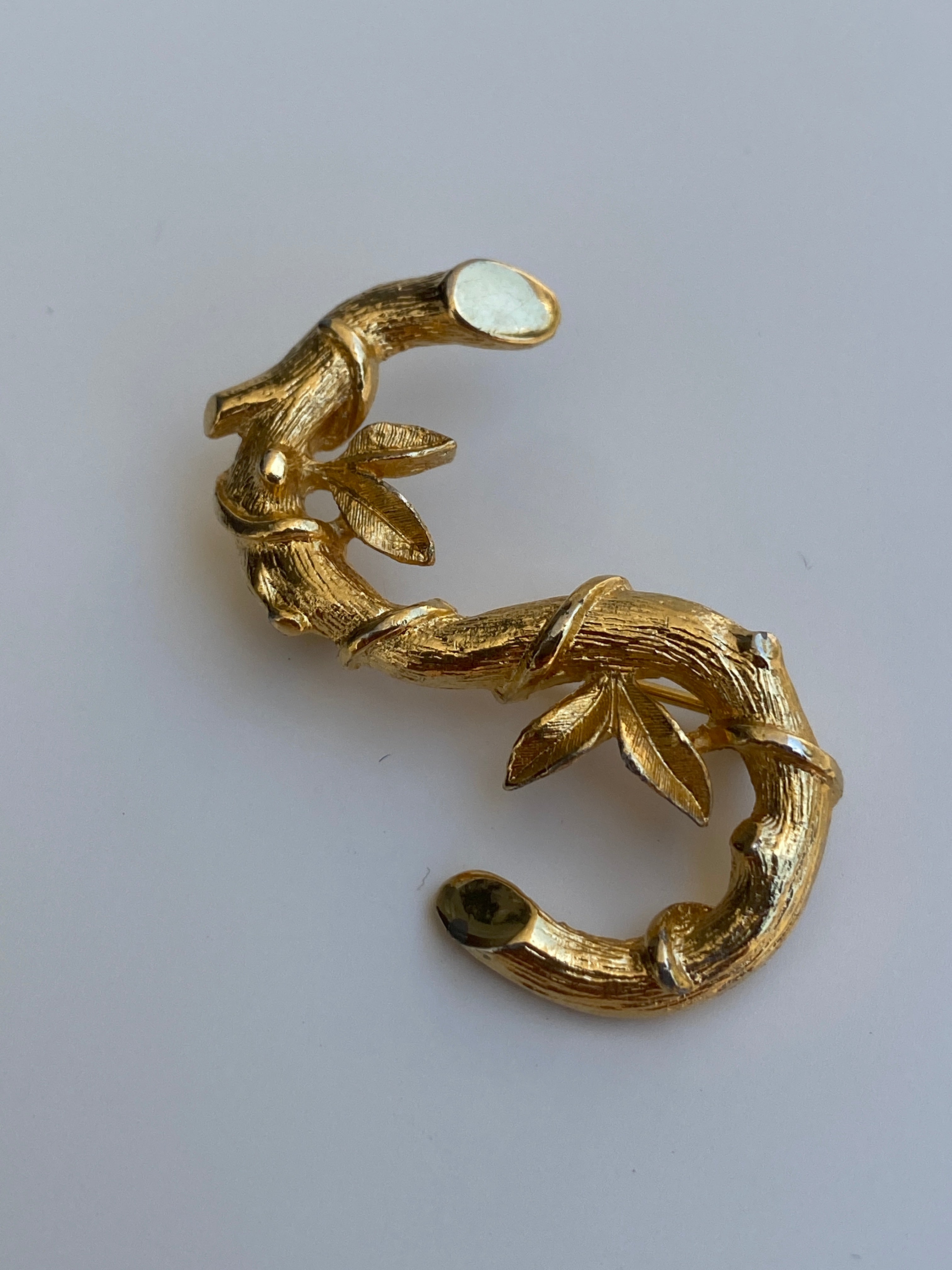 Vintage Sarah Coventry Gold Tone Bamboo Twig Brooch Abstract Nature Pin