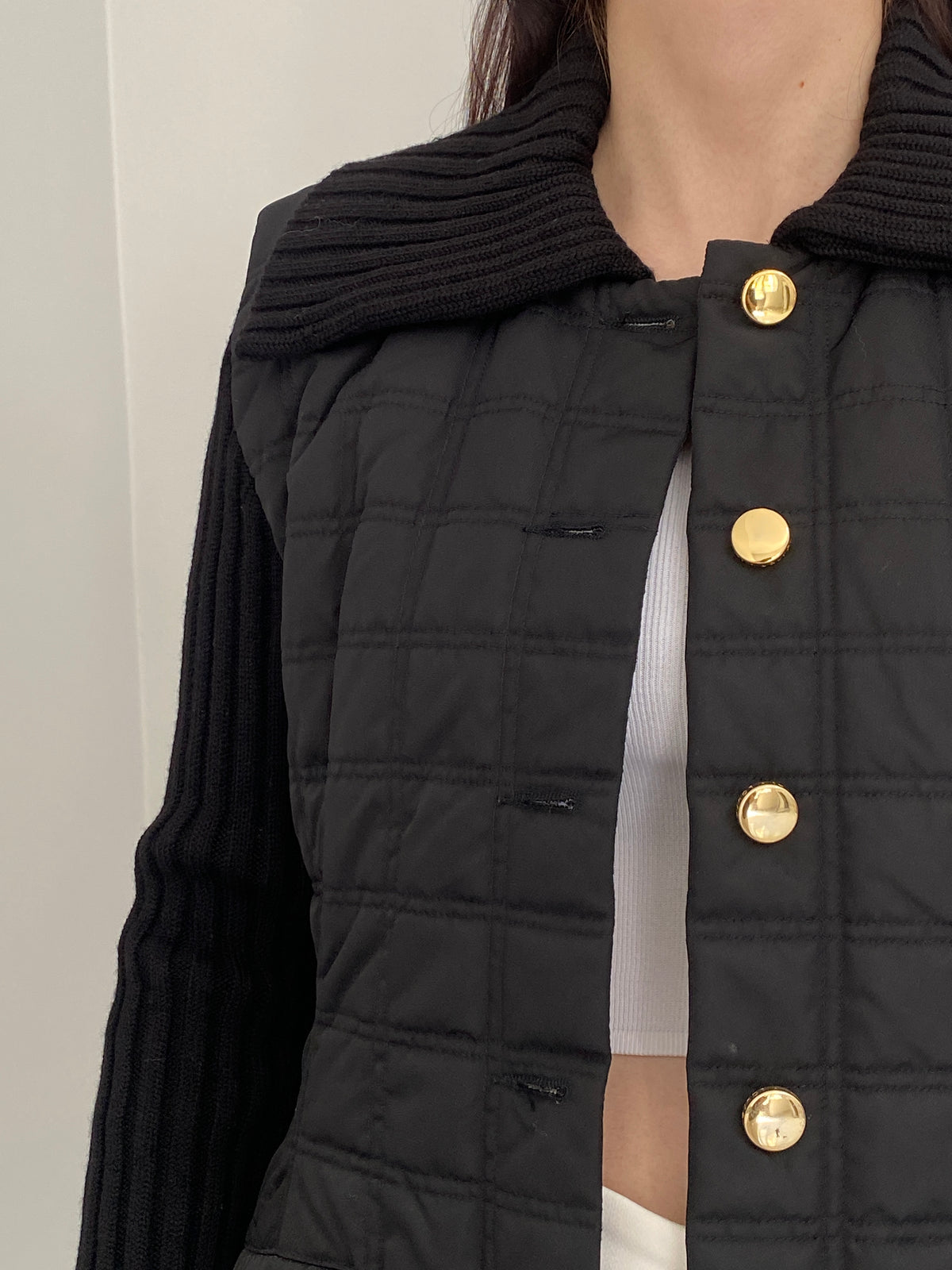 Vintage 90s Laurèl Black Quilted Jacket with Wool Knit Sleeves & Gold Buttons – M