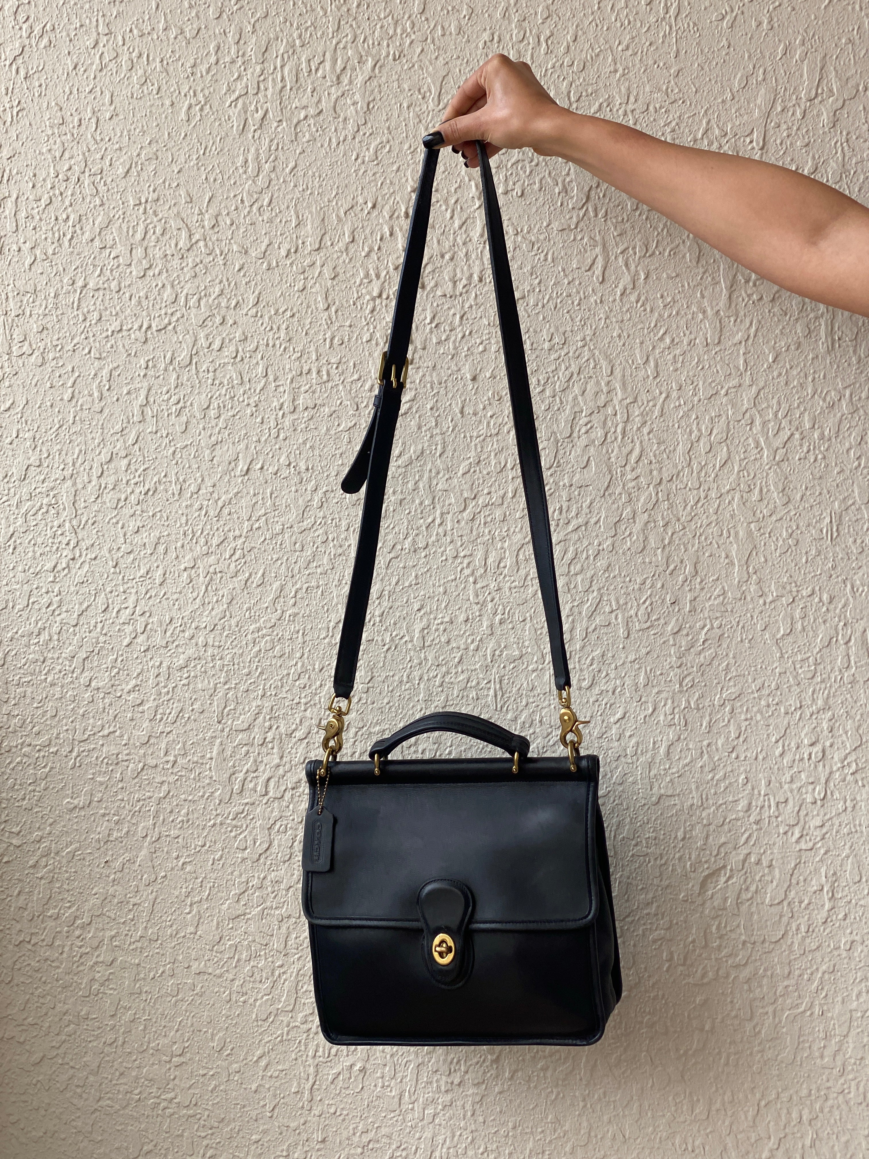 Vintage Coach Black Leather Top Handle Bag Classic C1P-9927 Turnlock Crossbody