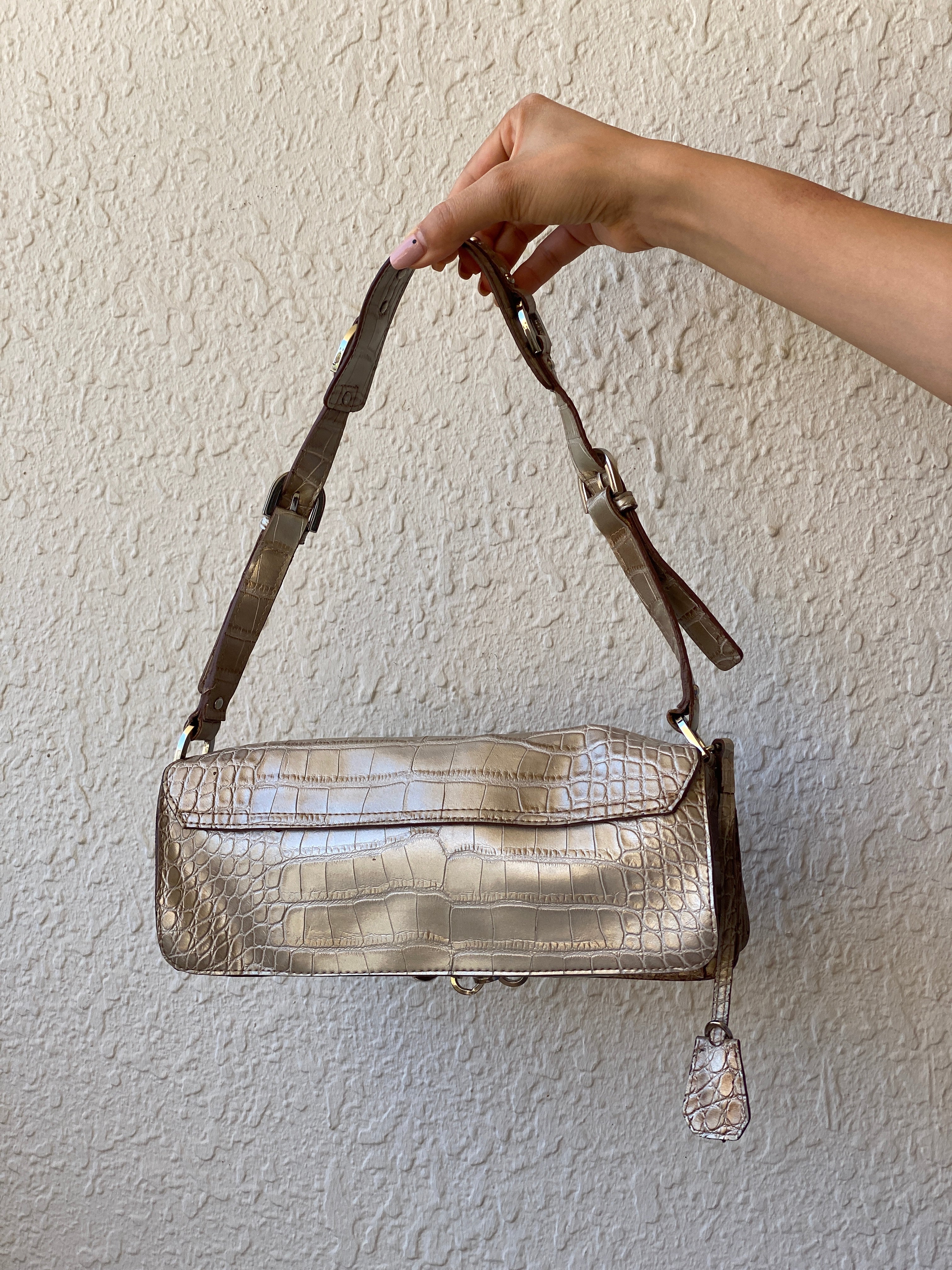 Vintage Y2K Guess Croc-Embossed Taupe Leather Shoulder Bag