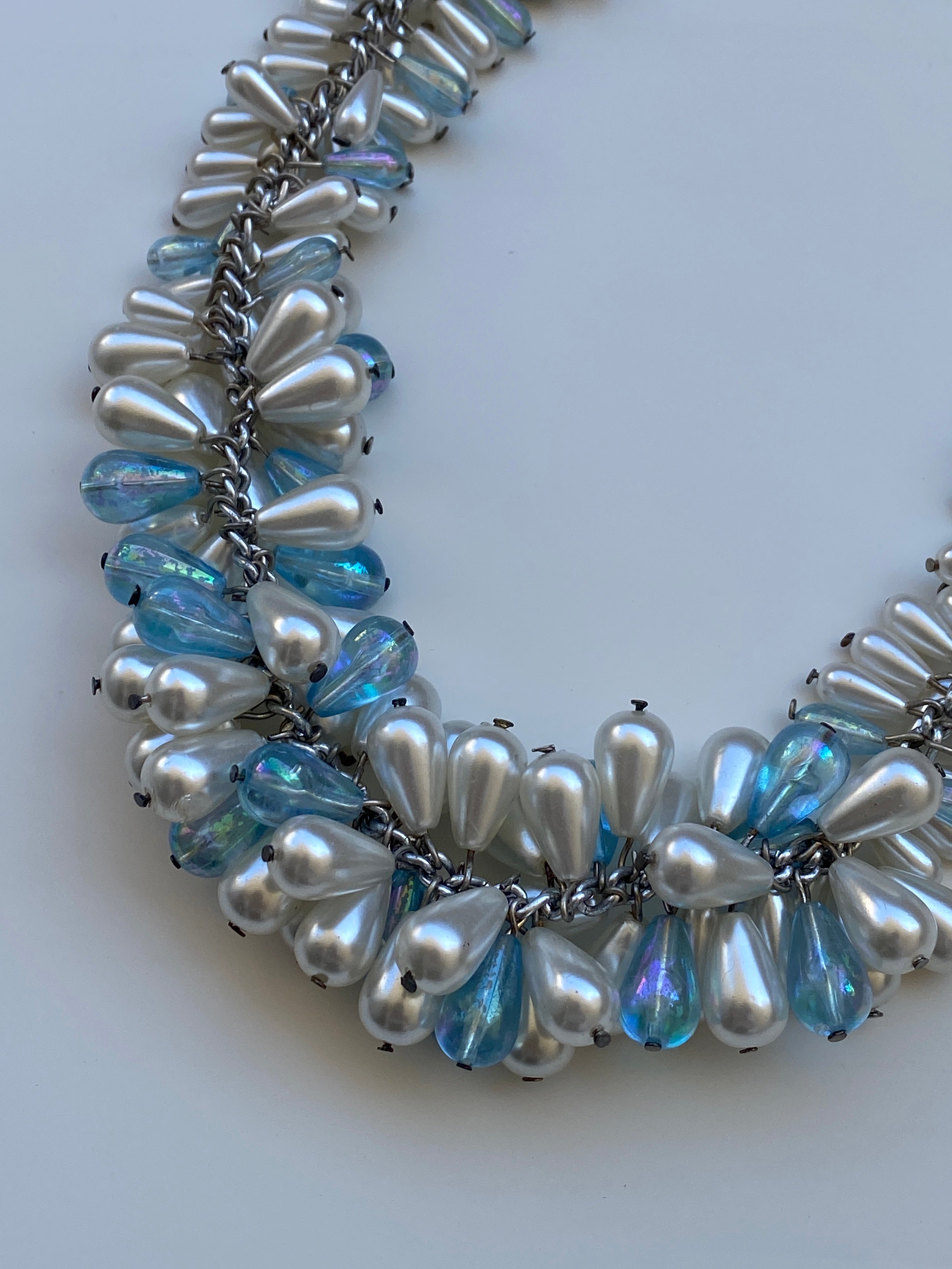 Vintage Faux Pearl & Iridescent Beaded Cluster Necklace Y2K Glam Jewelry