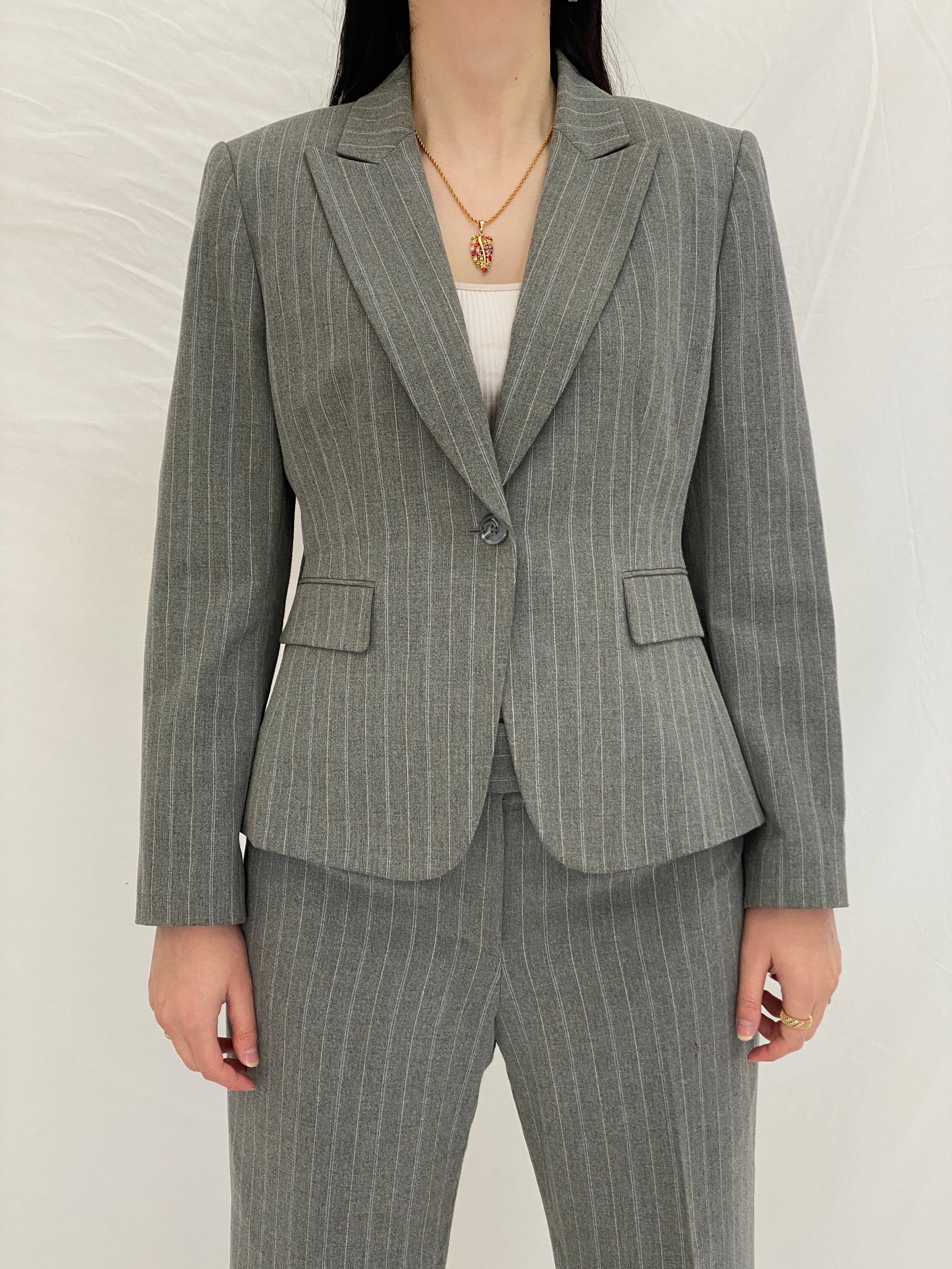 Vintage Tahari Arthur S. Levine Grey Pinstripe Suit Set Tailored Blazer & Straight-Leg Trousers Classic Officewear Power Suit - M