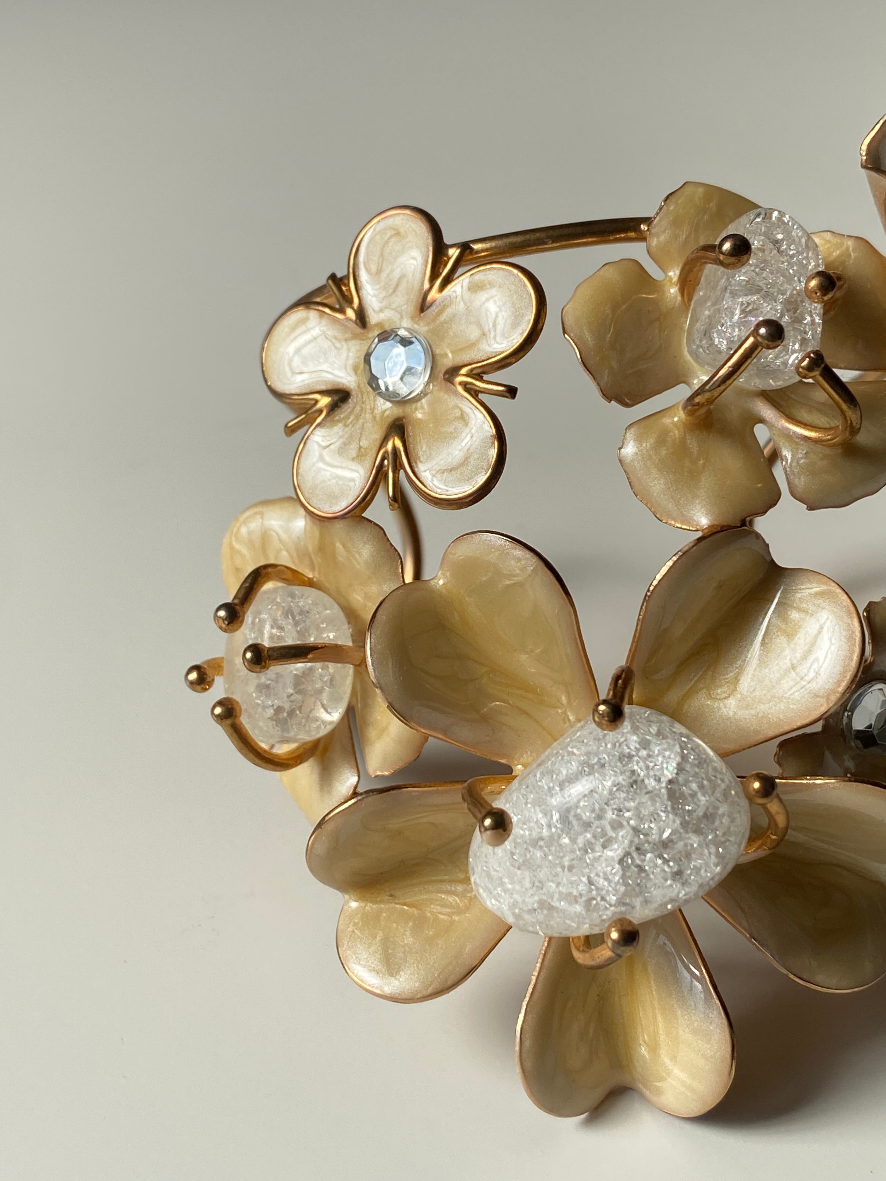 Vintage Floral Statement Bracelet with Enamel Petals & Crackle Glass Stones