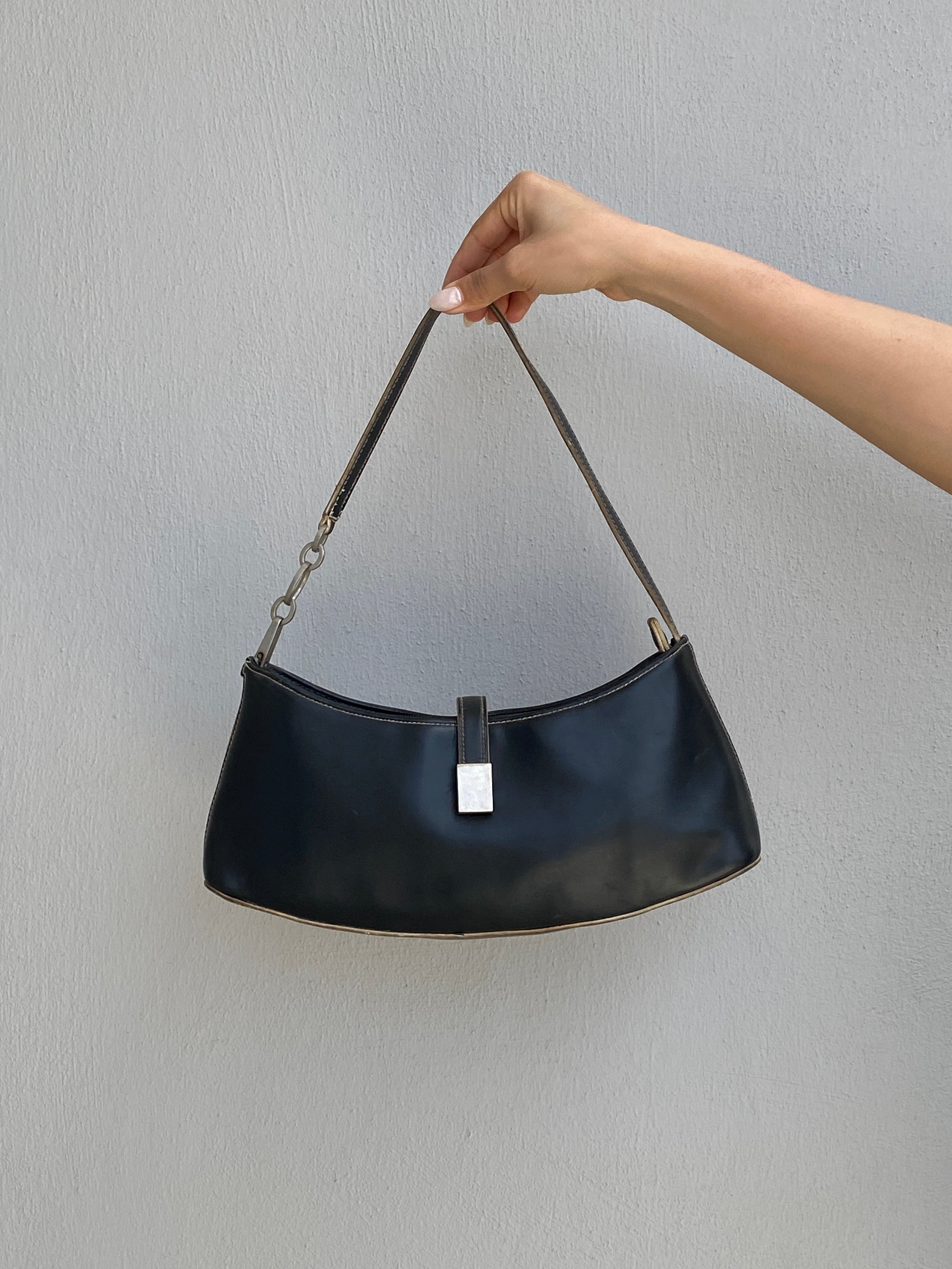 Vintage Y2K Black Leather Baguette Bag Minimalist Shoulder Bag Silver Chain Detail