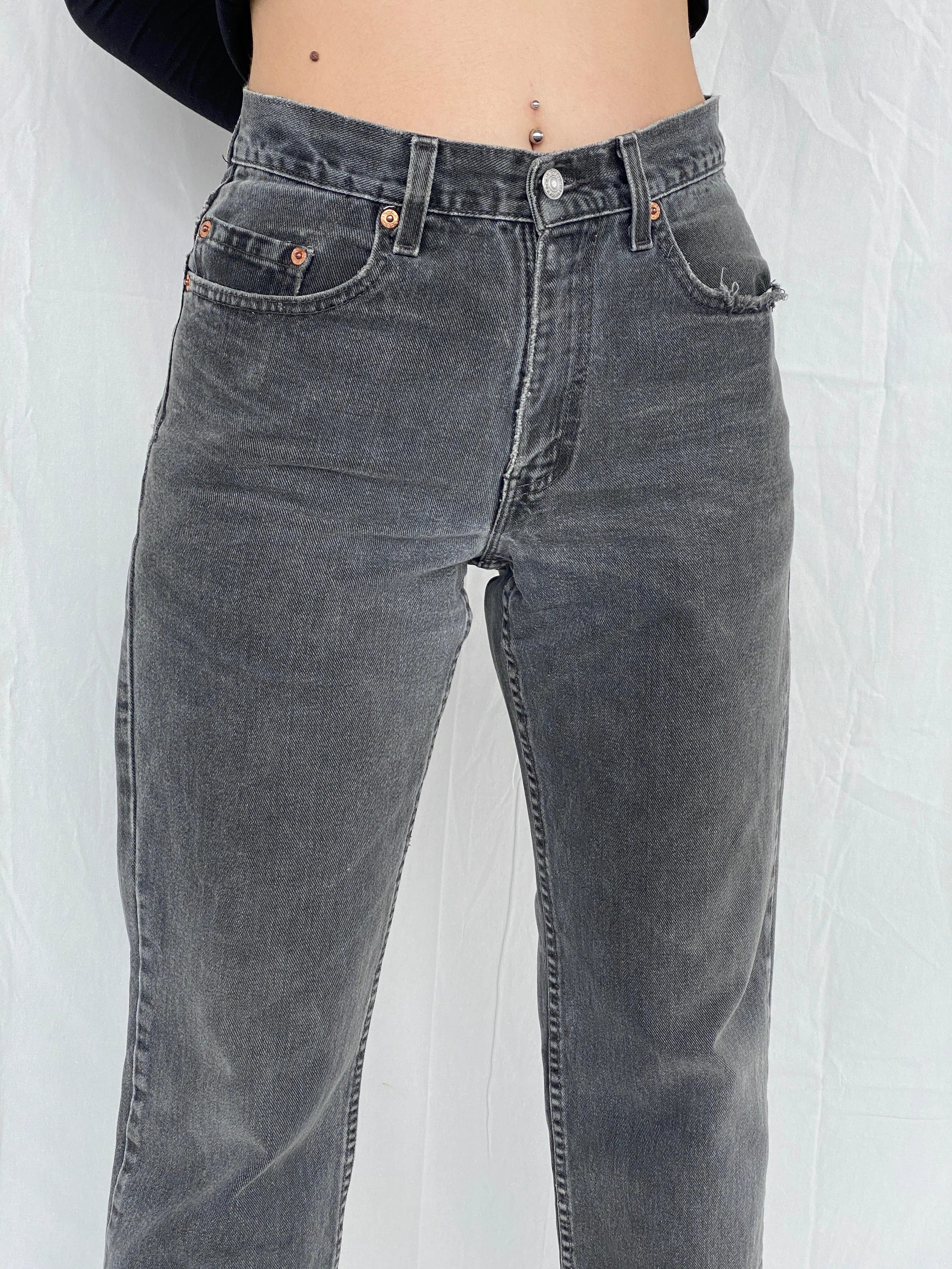 550 Grey Cropped Vintage Levi’s Jeans W30 L30 - Balagan Vintage Jeans 00s, 90s, Ayah, denim, jeans, levis