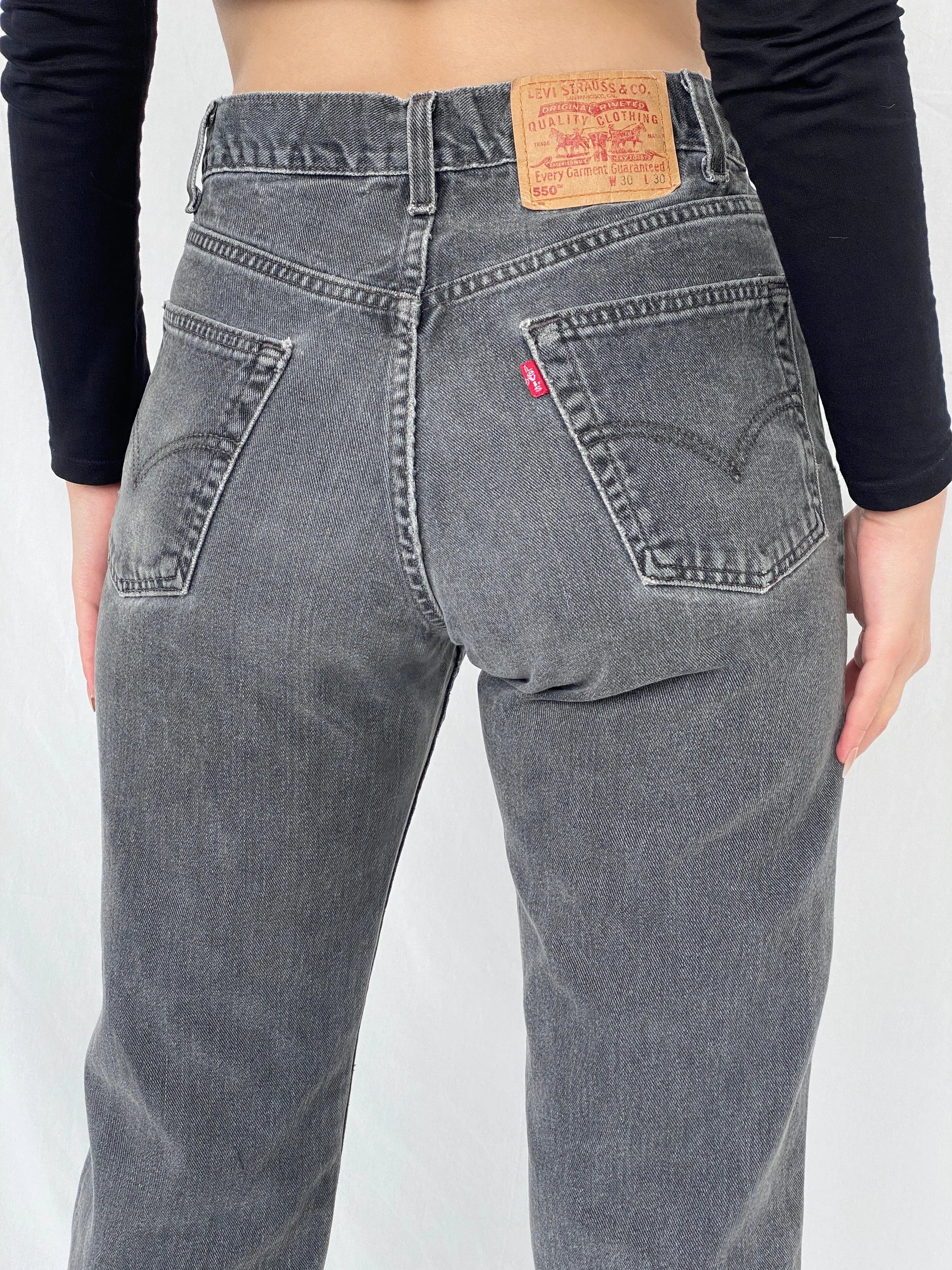 550 Grey Cropped Vintage Levi’s Jeans W30 L30 - Balagan Vintage Jeans 00s, 90s, Ayah, denim, jeans, levis