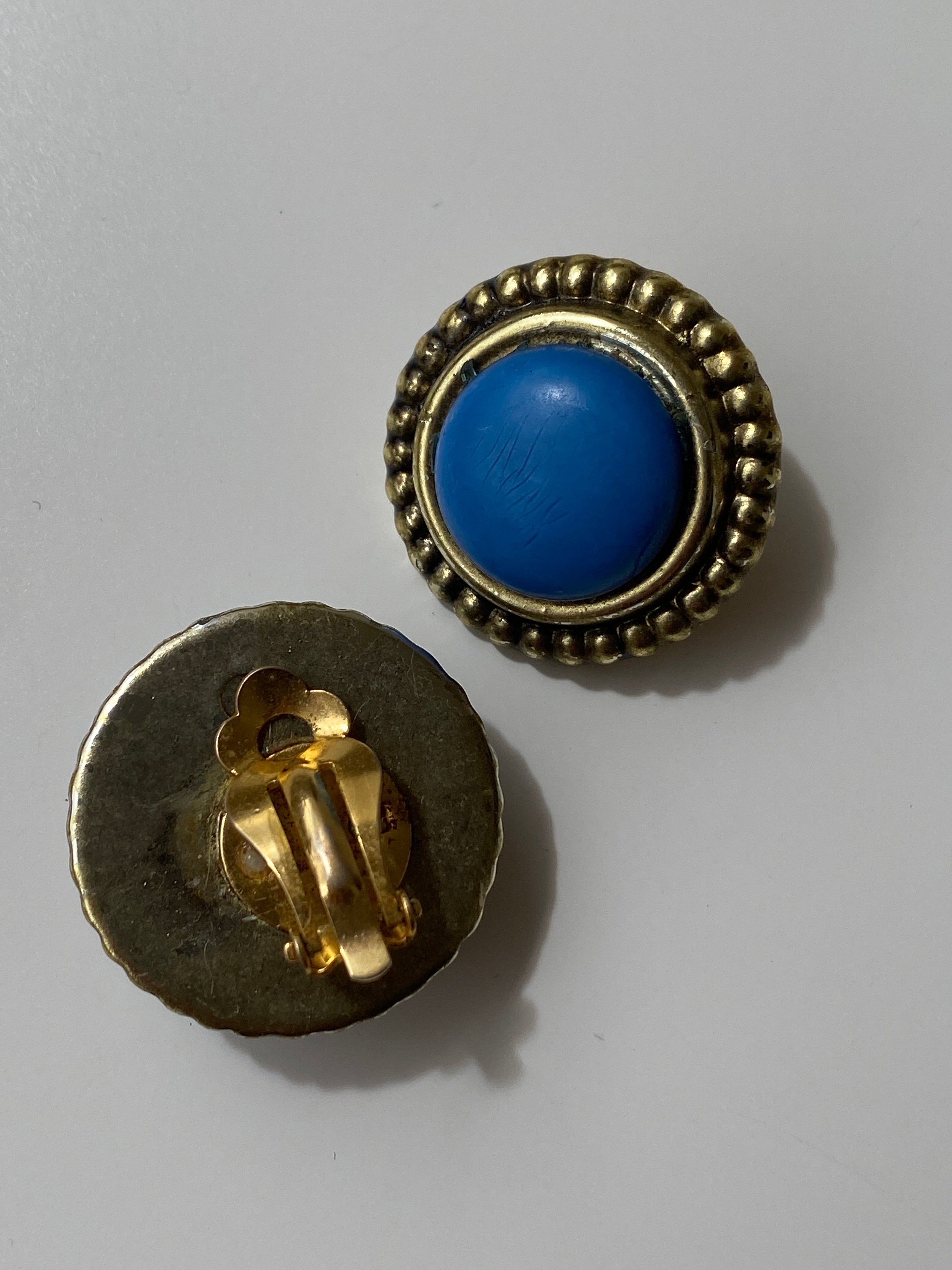 Vintage Blue Cabochon & Antiqued Brass Beaded Rim Clip-On Earrings