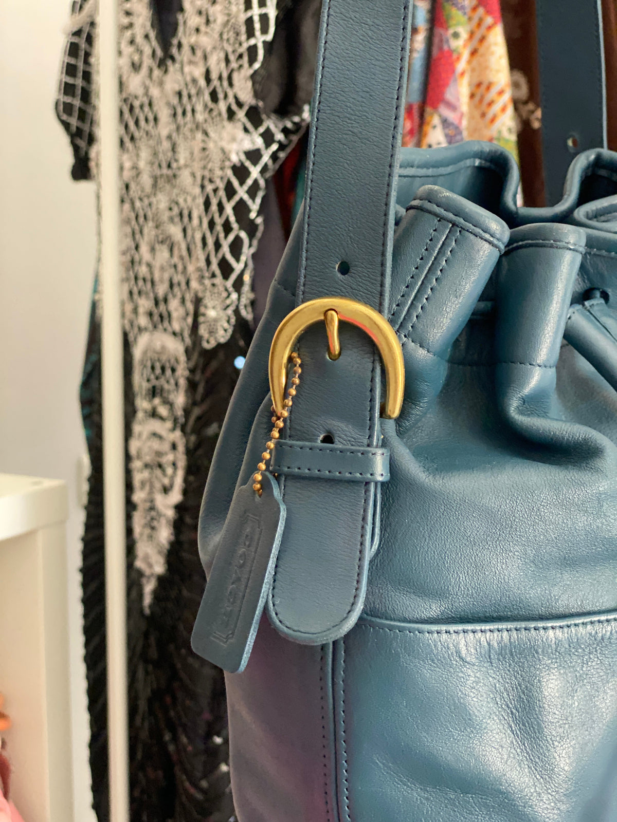 Vintage 1995 Coach Thompson 4151 Navy Blue Glovetanned Leather Drawstring Bucket Shoulder Bag