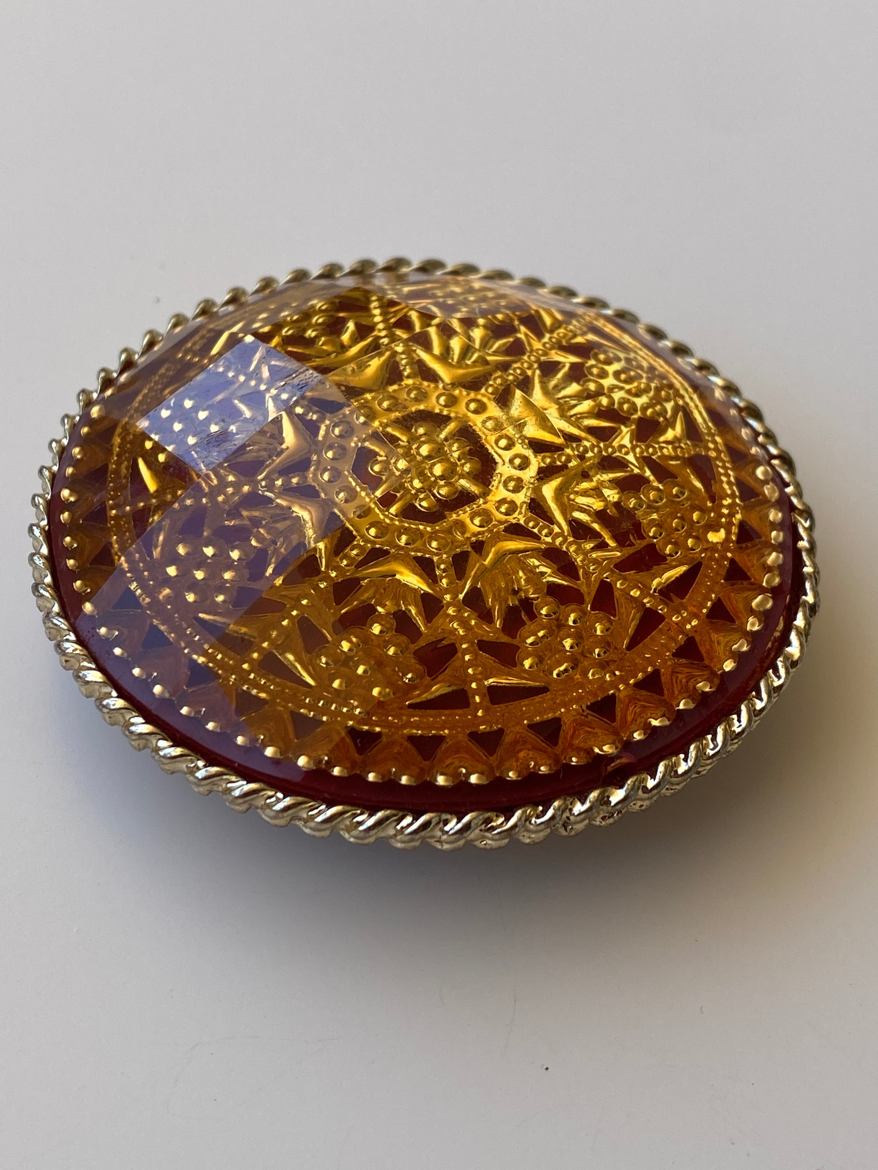 Vintage Gold Tone Filigree Amber Red Lucite Cocktail Statement Ring