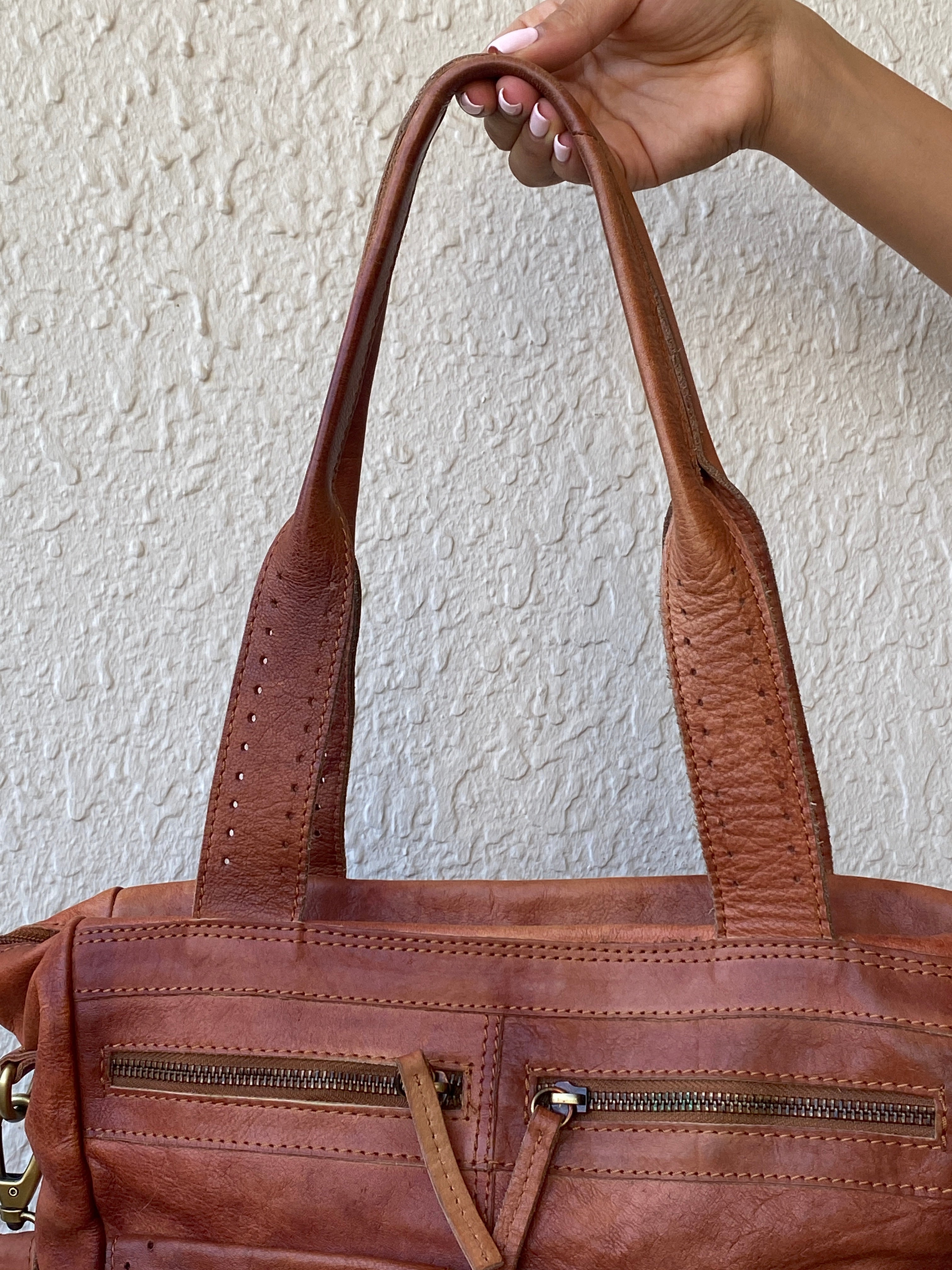 Vintage 5th Avenue Distressed Leather Multi-Pocket Convertible Tote Bag