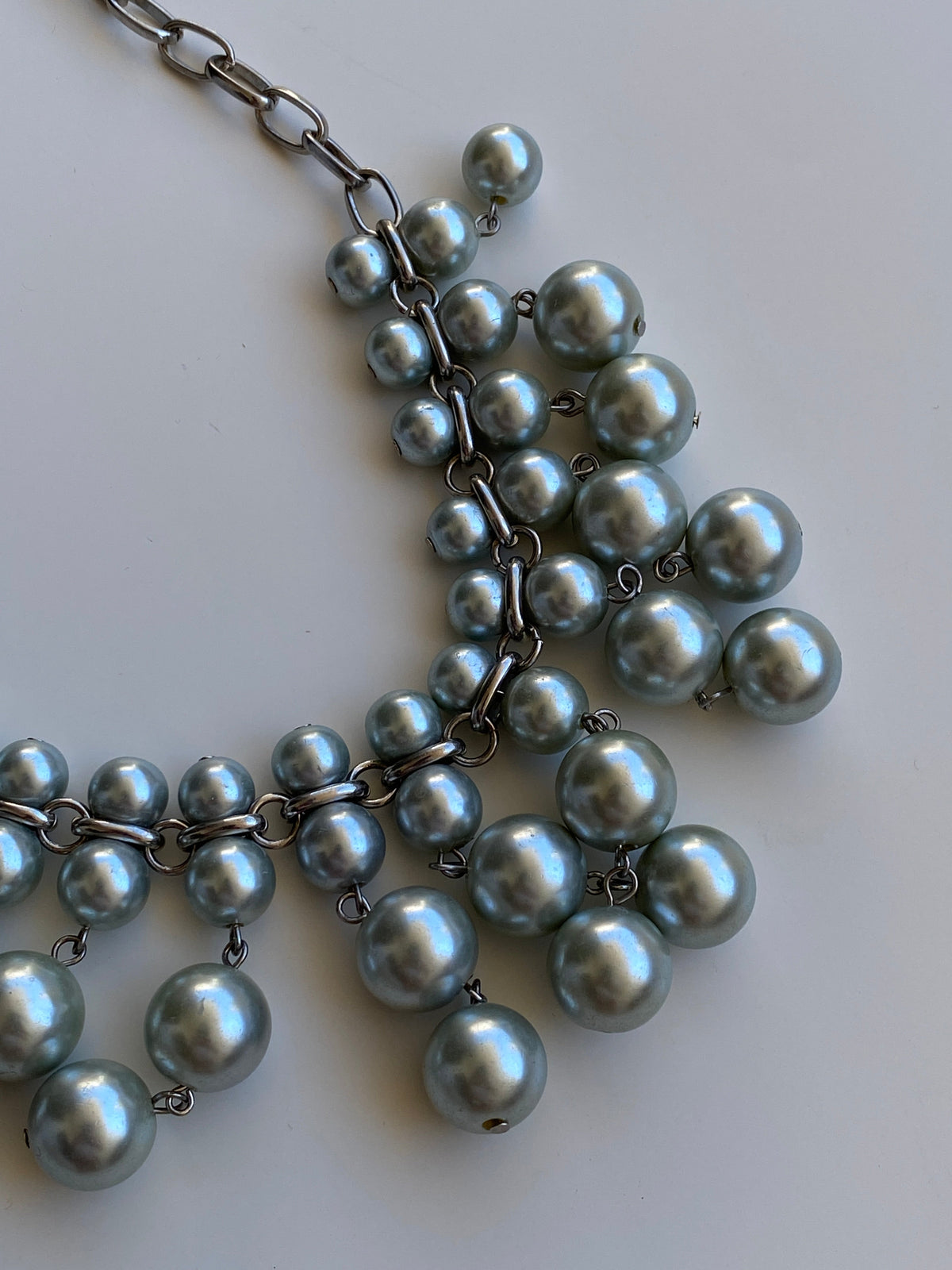 Vintage Y2K Jasper Conran Silver-Tone Grey Faux Pearl Cluster Bib Statement Necklace
