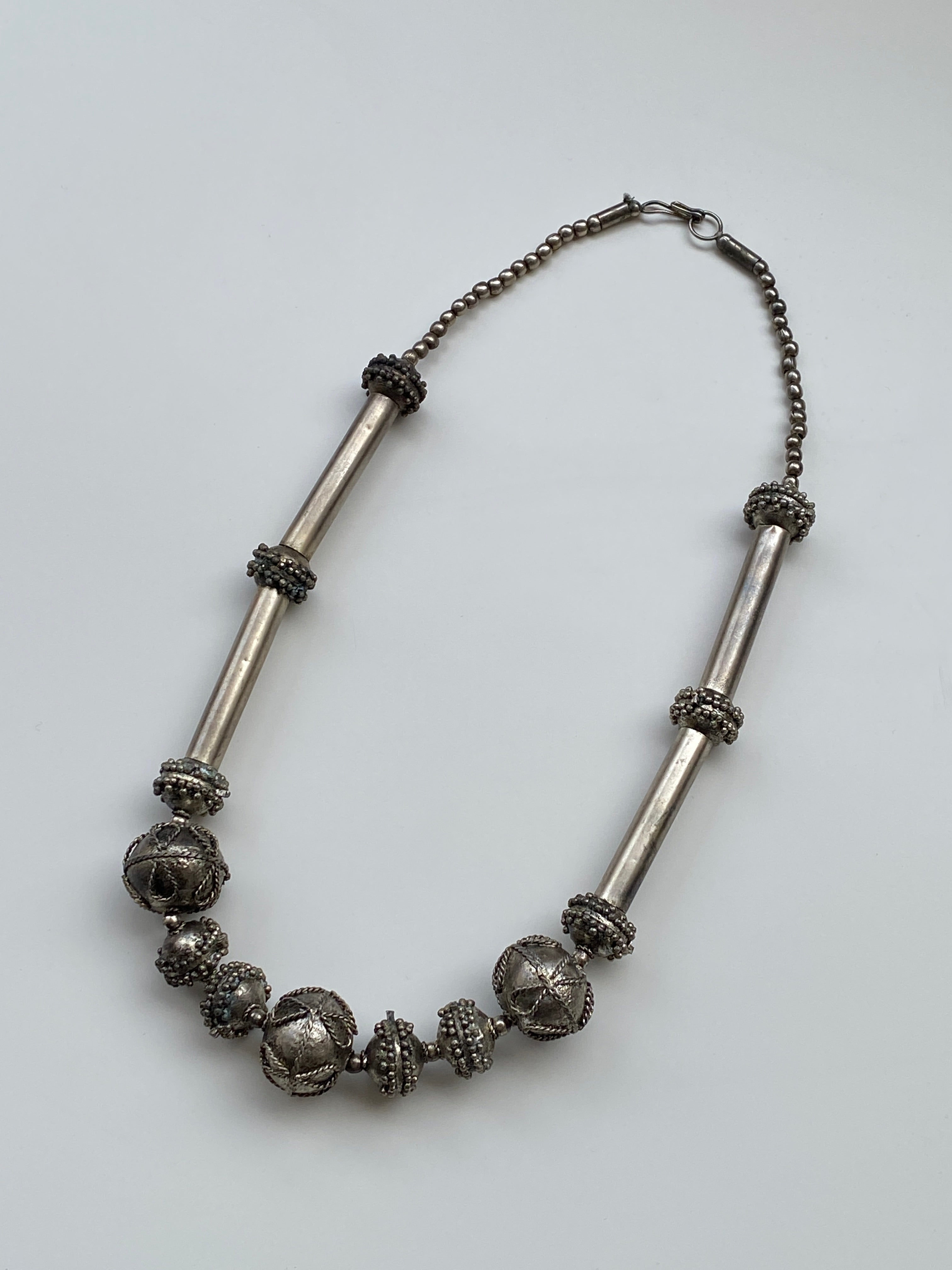 Vintage Tribal-Inspired Silver Tone Beaded Statement Necklace – Textured Metal & Bar Link Design