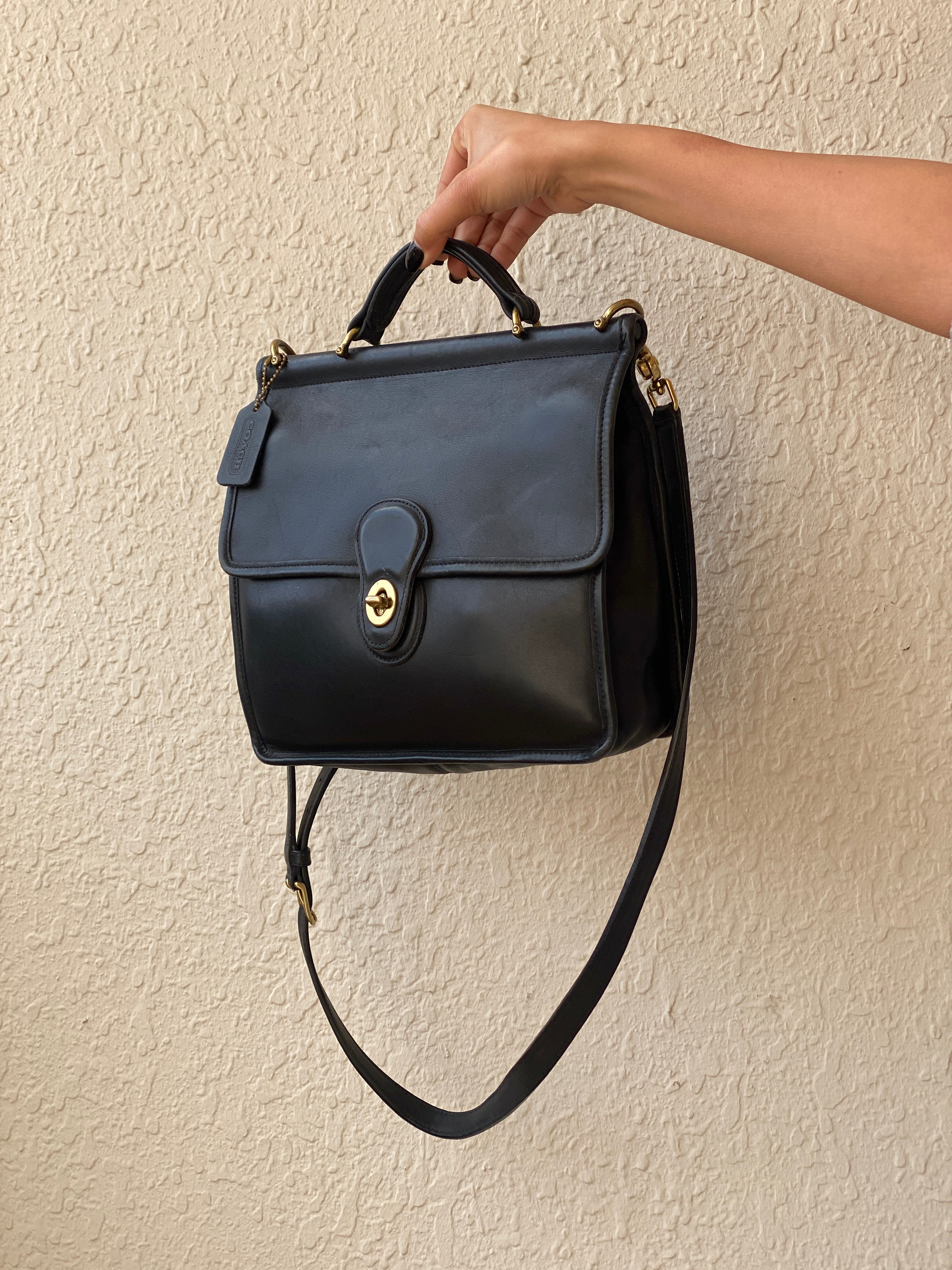 Vintage Coach Black Leather Top Handle Bag Classic C1P-9927 Turnlock Crossbody