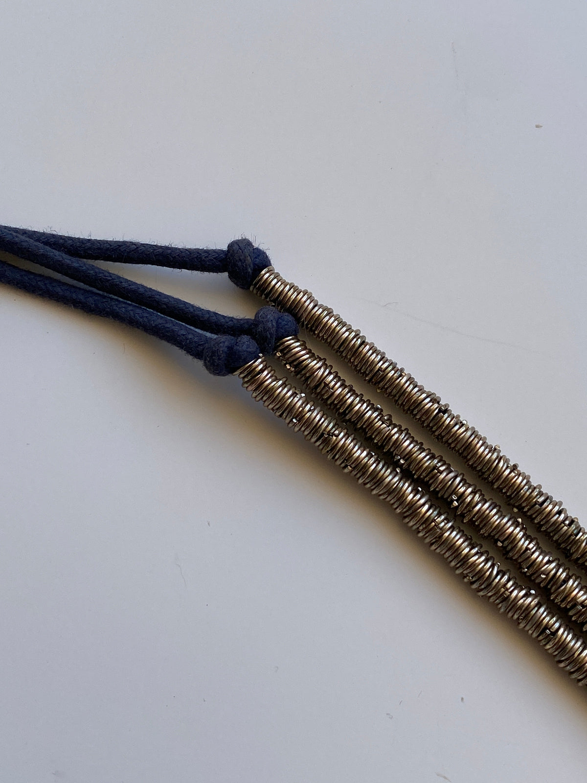 Vintage 90s/Y2K Gold-Tone Coil & Black Cord Multi-Strand Statement Necklace