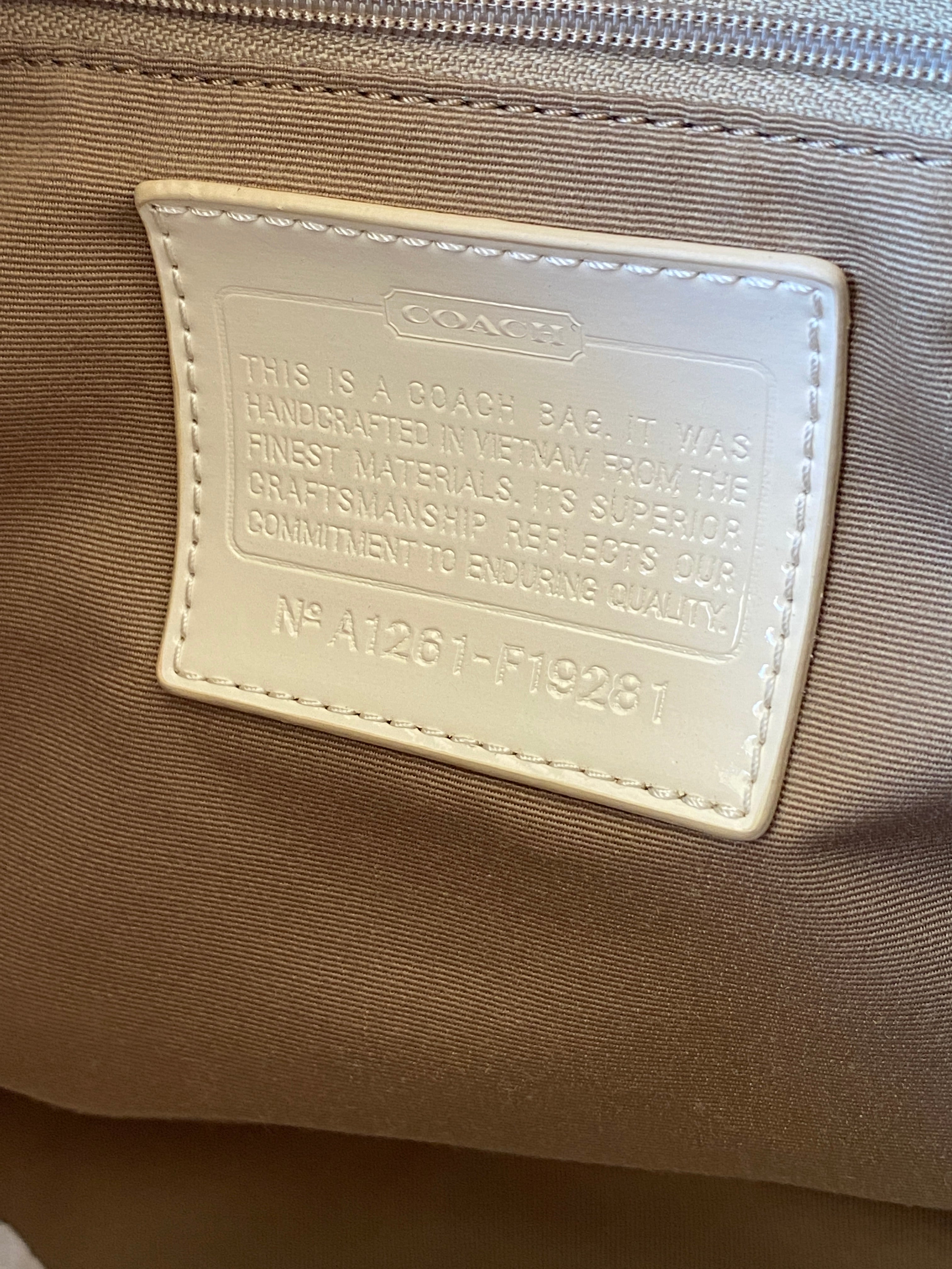 Brand New Coach Signature C Beige Jacquard Canvas Monogram White Stripe Convertible Hobo Shoulder Bag - F19281