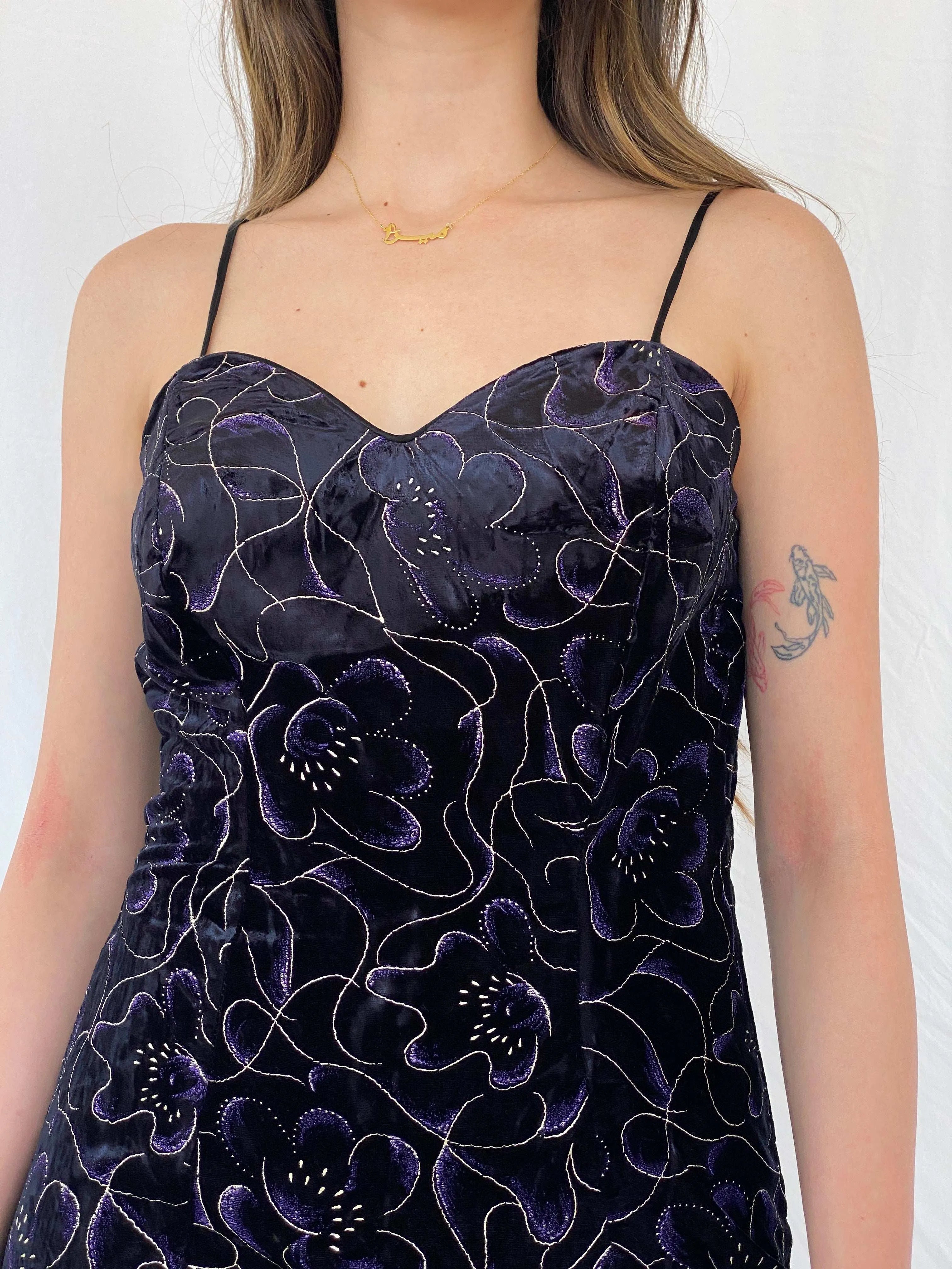 90s Be Smart Black and Purple Floral Velvet Strappy Dress - M - Balagan Vintage Midi Dress 90s, midi dress, Mira, velvet dress, Wedding Guest