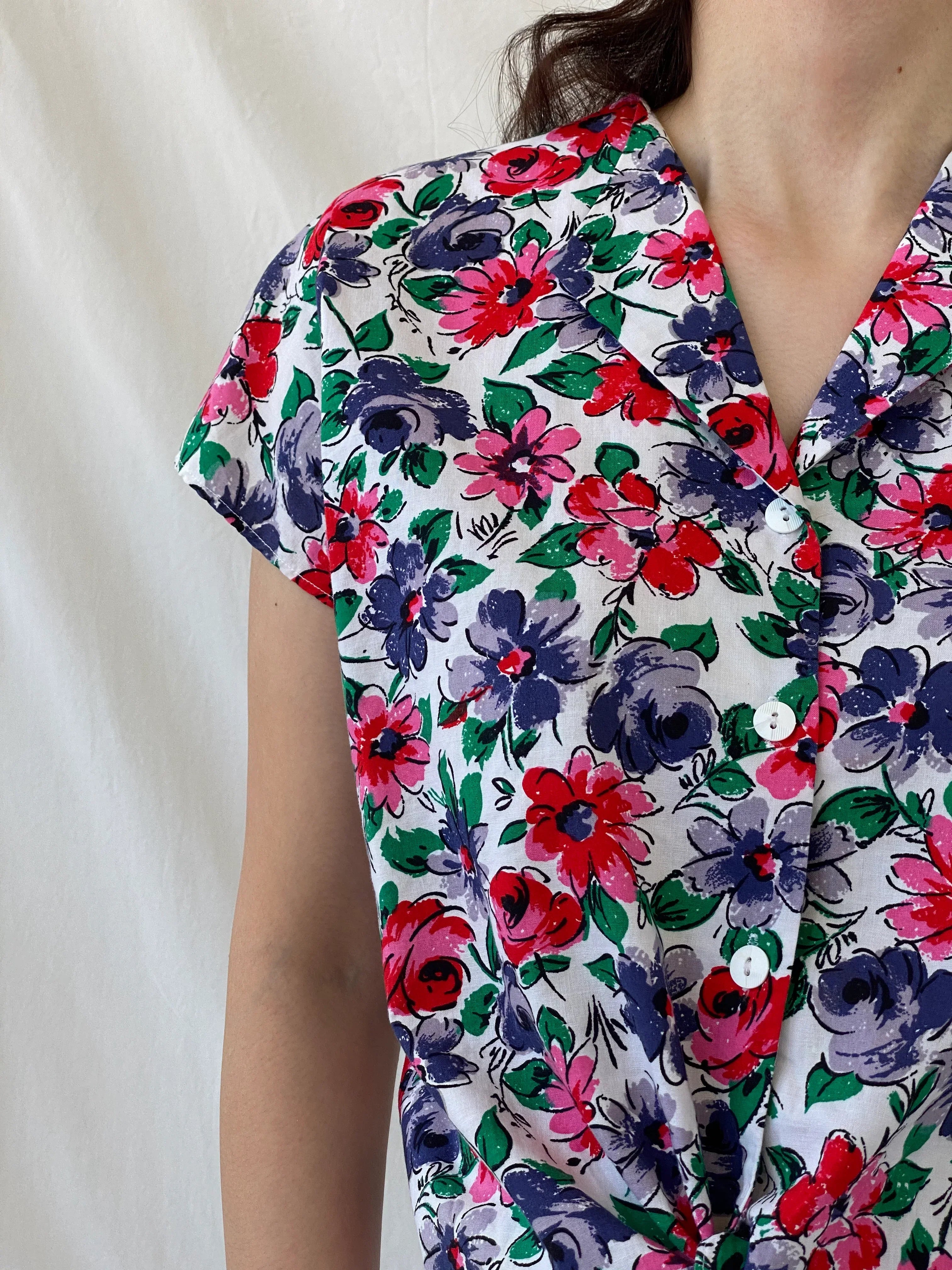 90s Leonella Colorful Floral Short Sleeve Button Up Shirt - L - Balagan Vintage Half Sleeve Shirt 00s, Ayah, floral shirt, half sleeve shirt, NEW IN, shirt, women shirt
