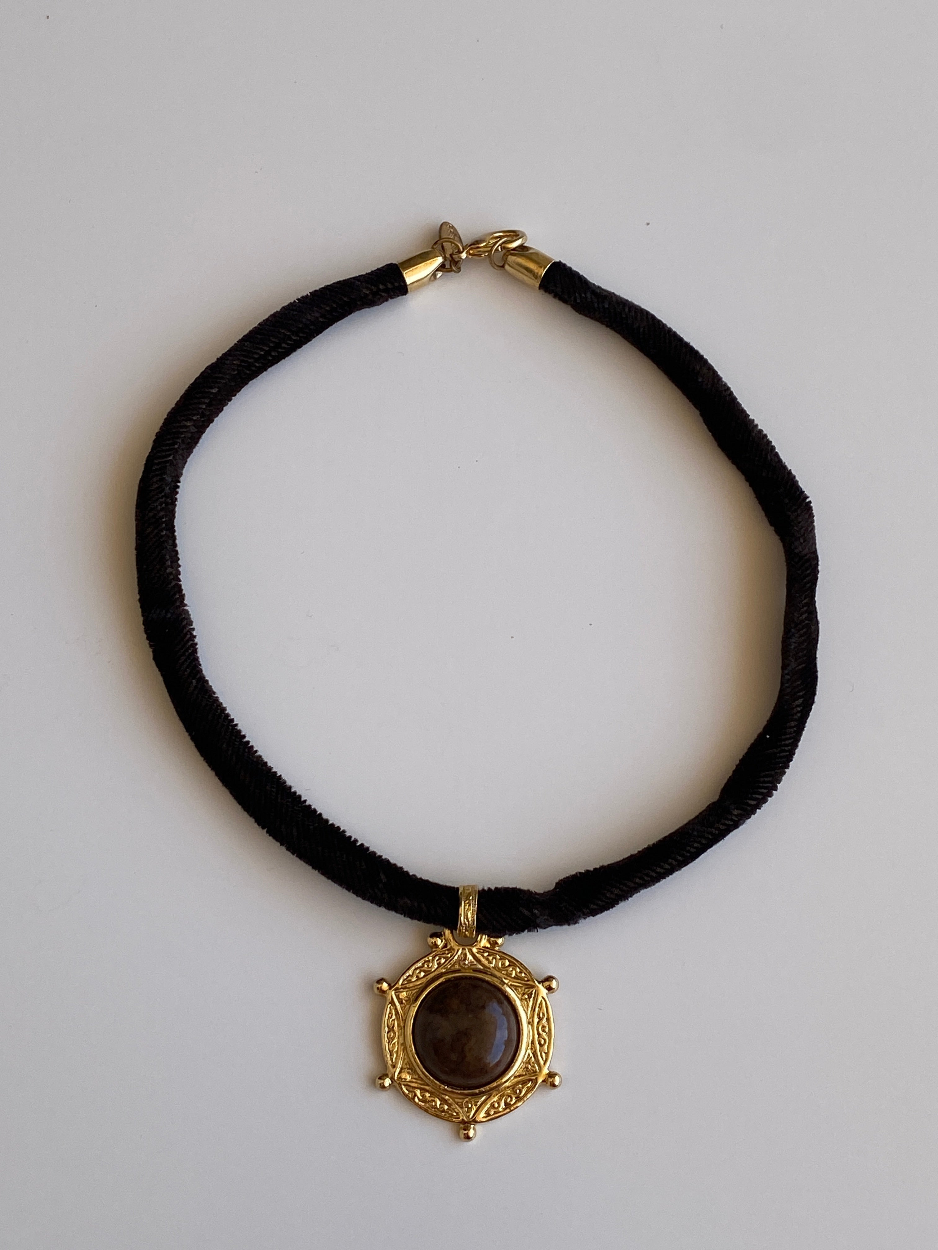 Vintage Express Brown Cord Gold-Tone Medallion Choker Necklace