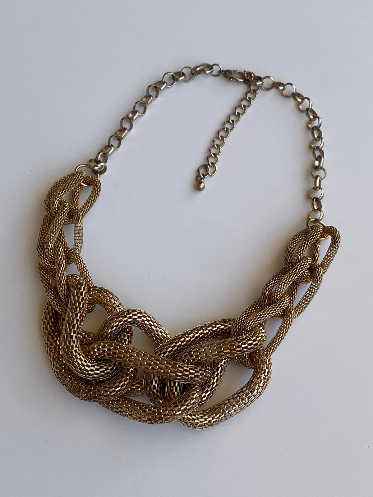 Vintage Gold-Tone Woven Mesh Oversized Chain Statement Necklace