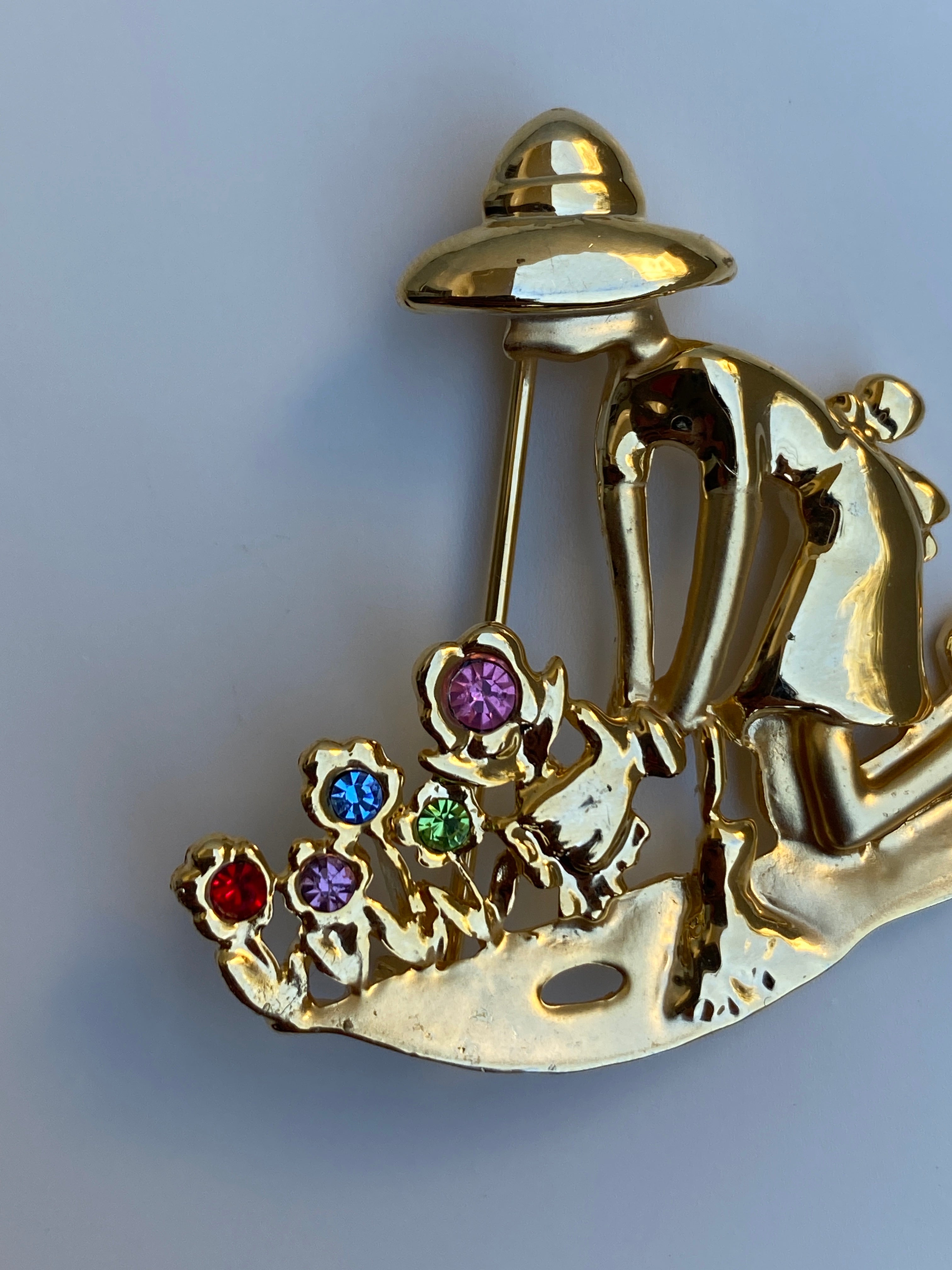 Vintage White Stag Gold-Tone Gardener Rhinestone Brooch Figural Floral Pin