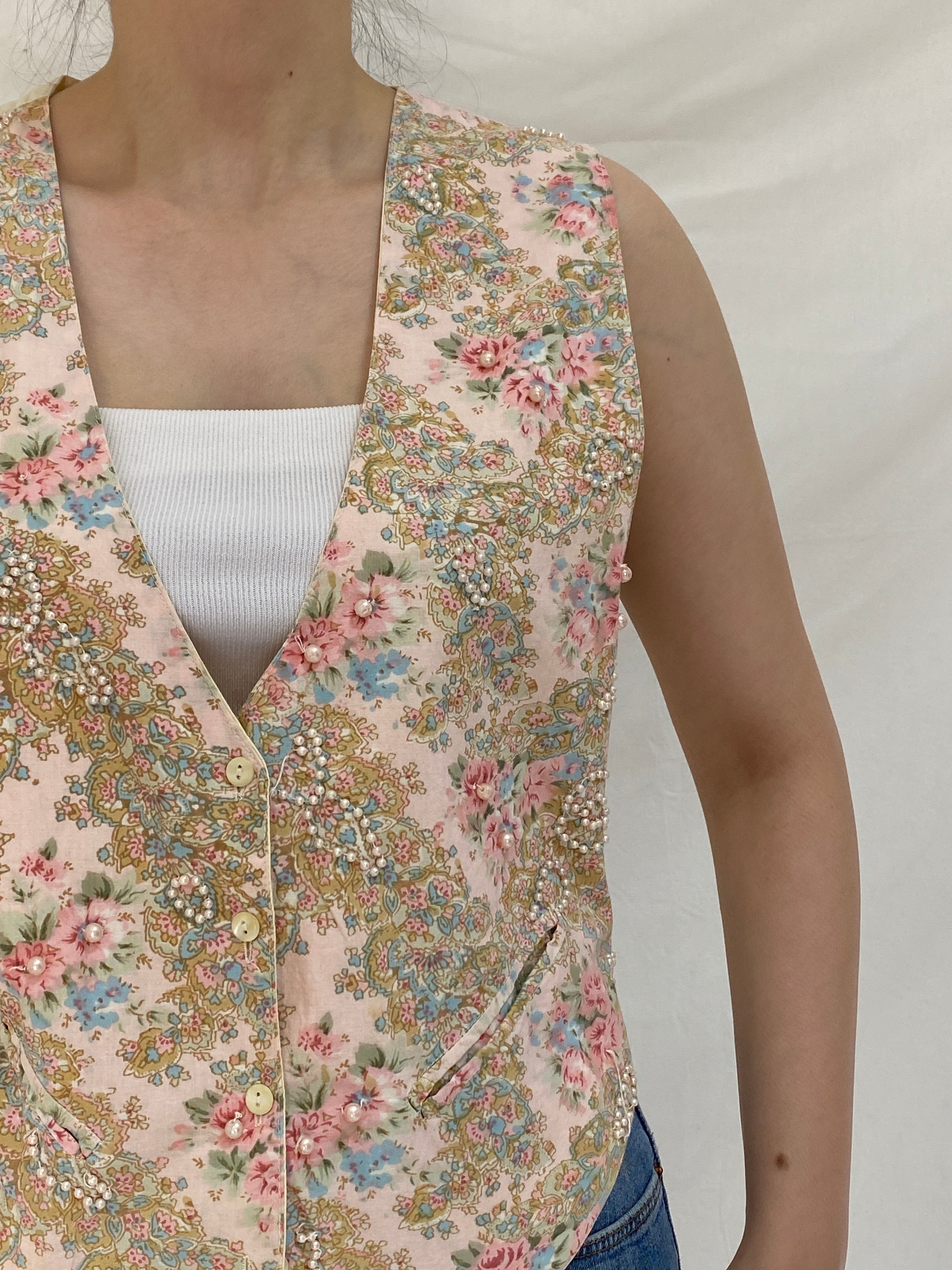 Vintage Fashion Passport Floral Cotton Beaded Vest – M