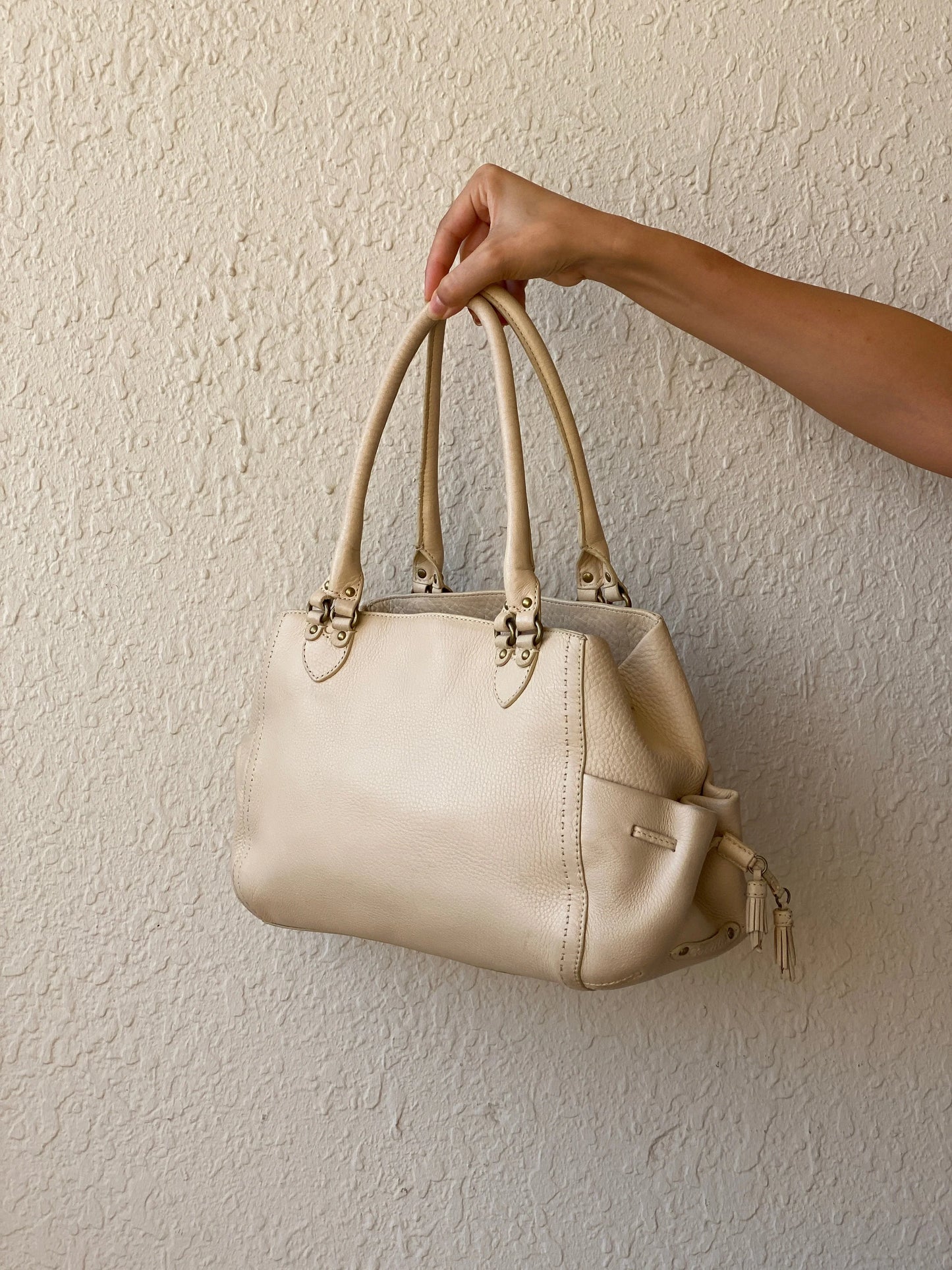 Beautiful Cole Haan Beige Genuine Leather Satchel Handbag Classic Shoulder Bag