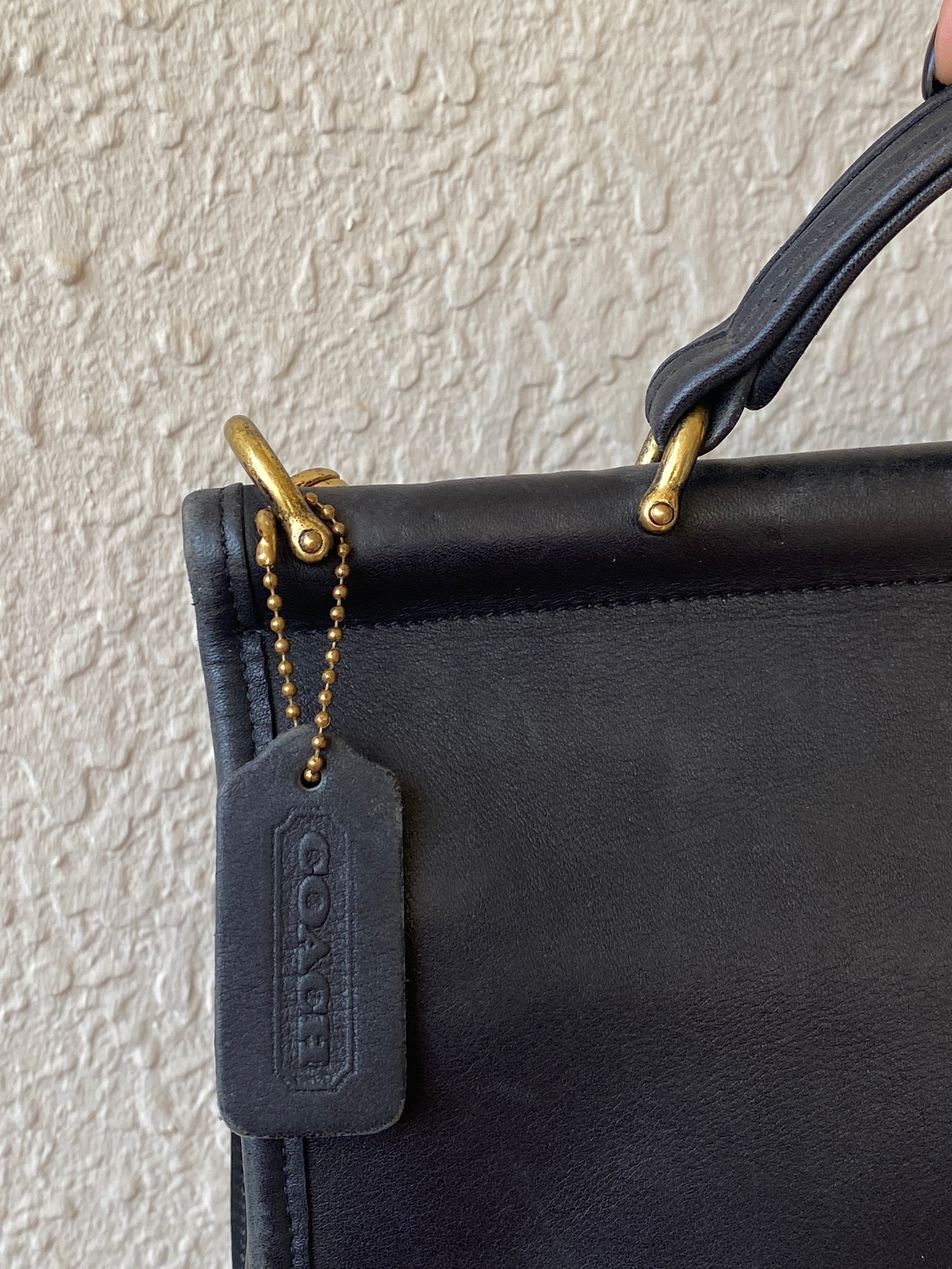 Vintage Coach Black Leather Top Handle Bag Classic C1P-9927 Turnlock Crossbody