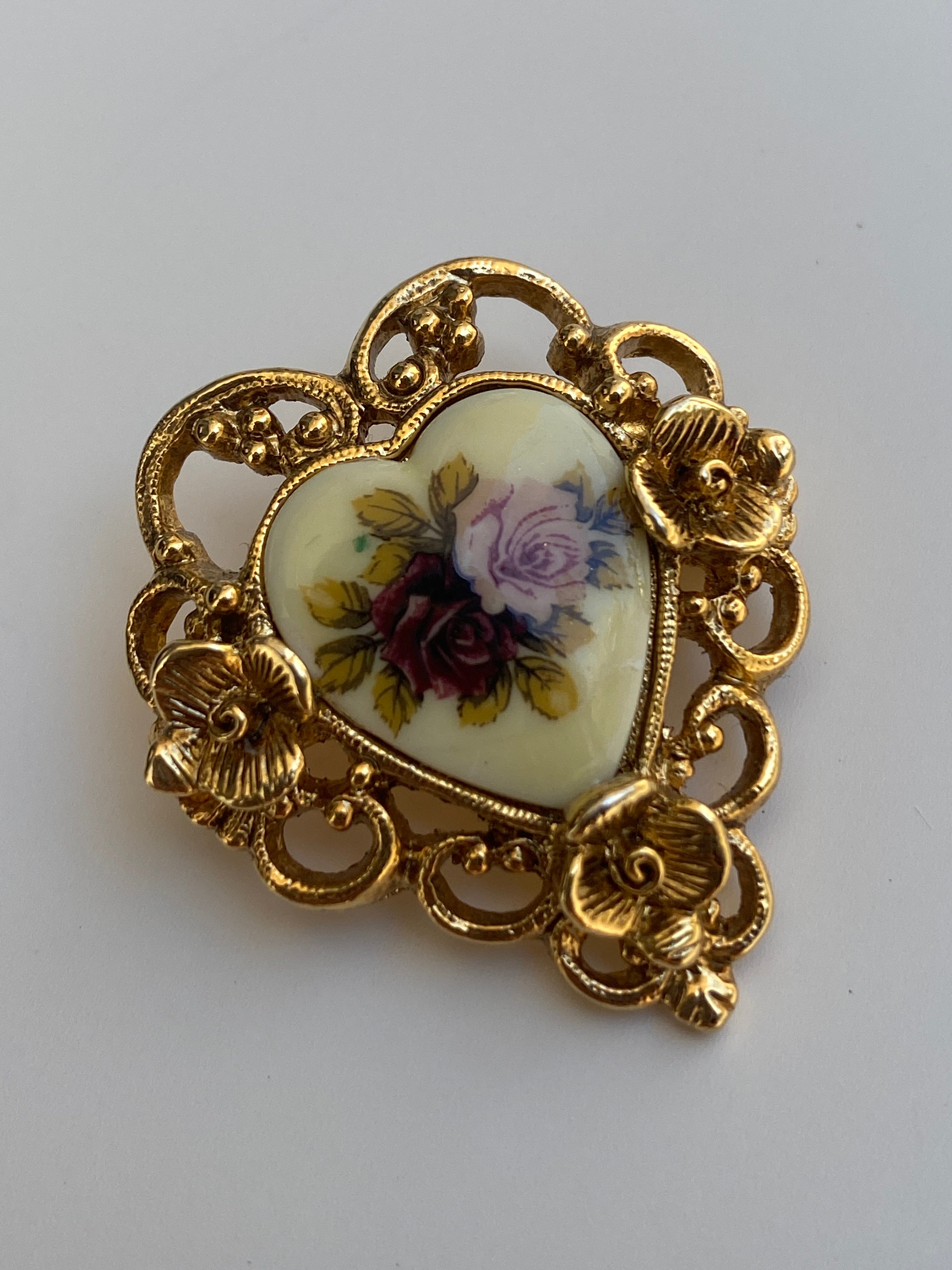 Vintage Gold Tone Filigree Heart Rose Cameo Brooch Romantic Floral Porcelain Style Pin