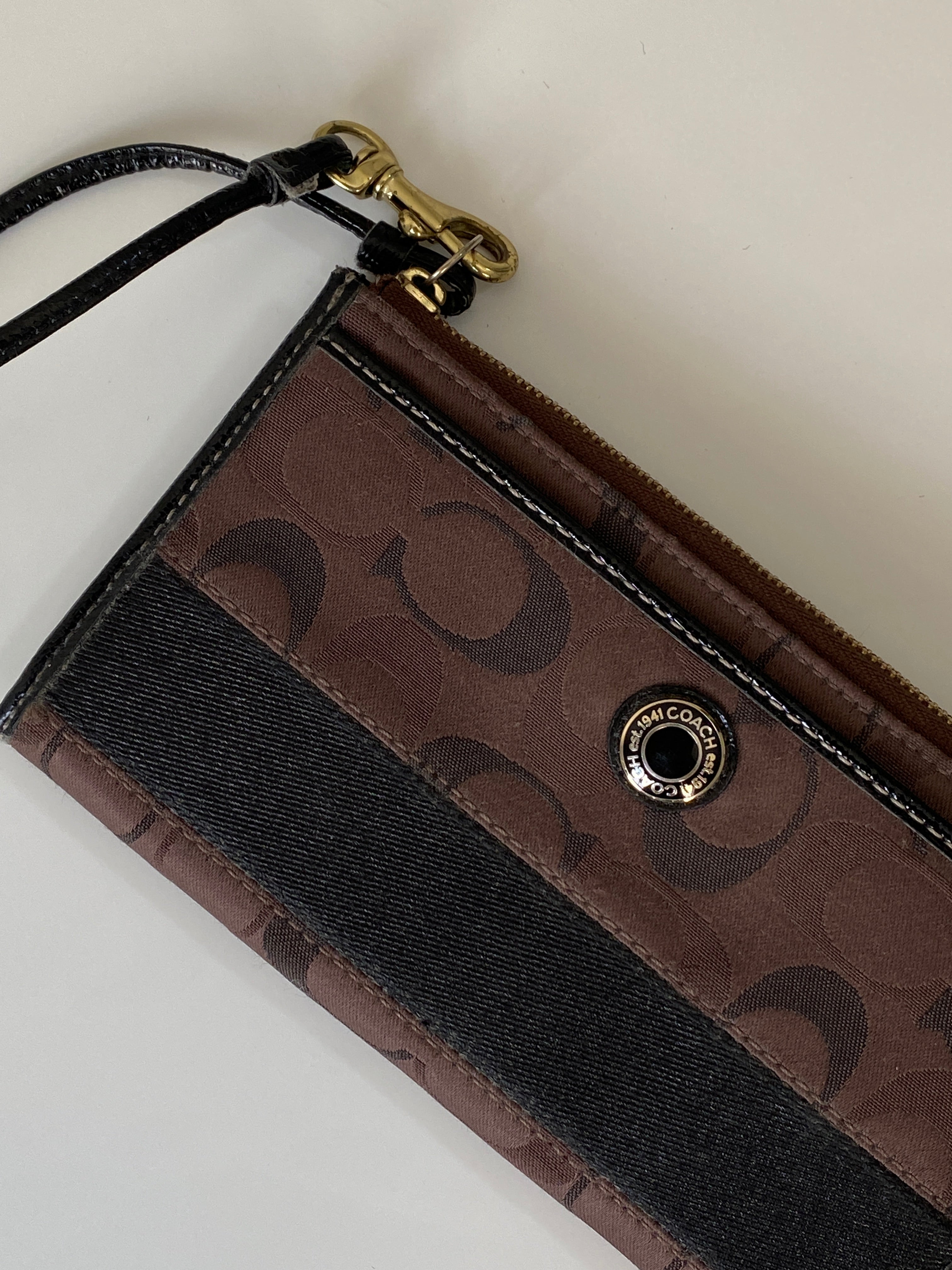 Coach Signature Brown Canvas & Black Leather Trim Wristlet Wallet Classic Monogram Logo
